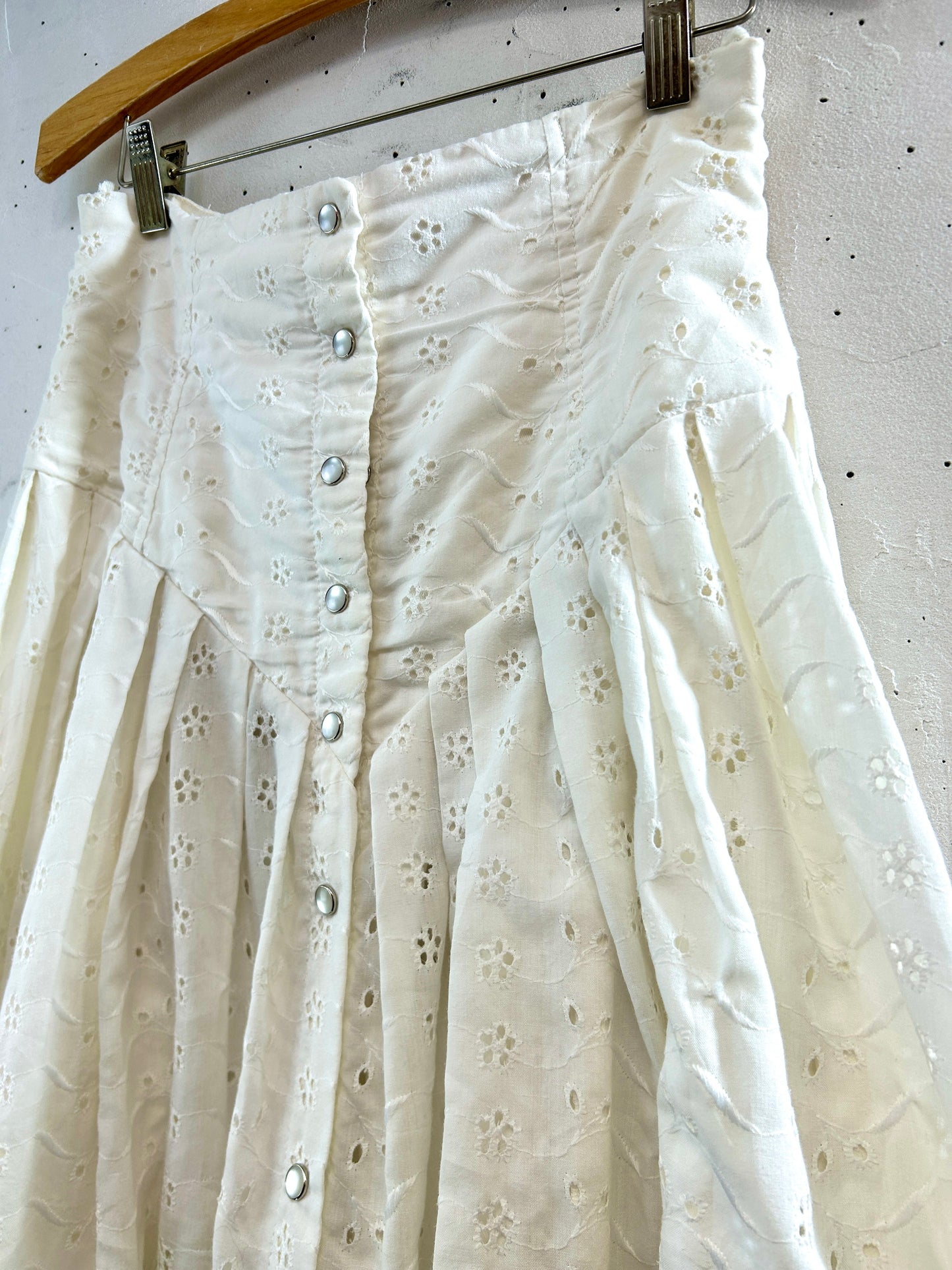 Vintage Cutwork Embroidery Skirt [D32227]