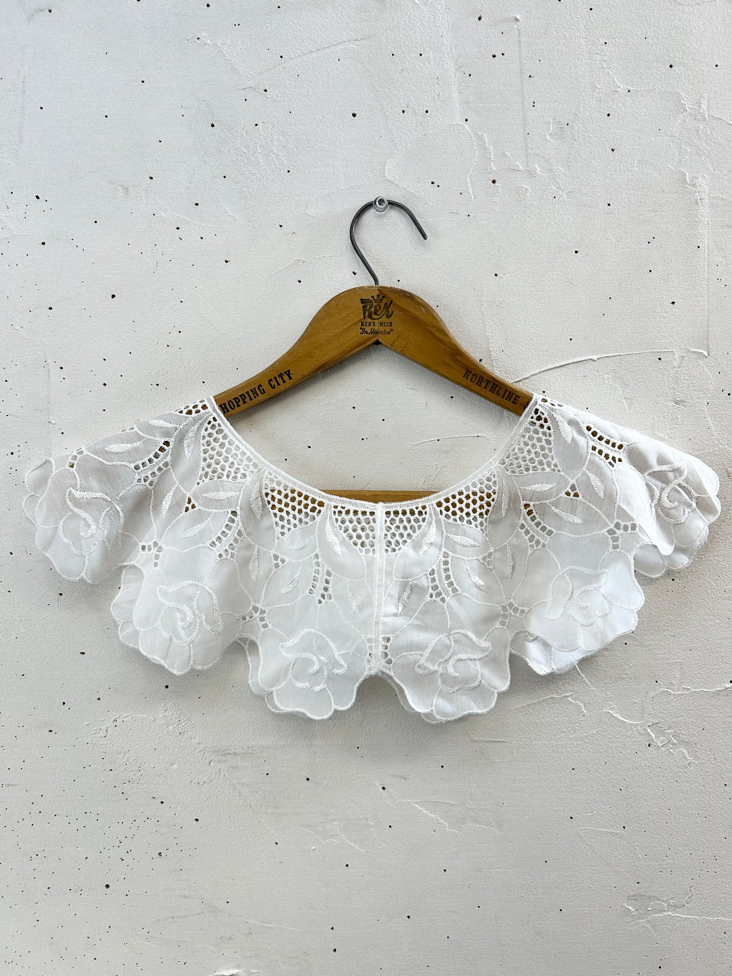 Vintage Lace Collar [J30461]