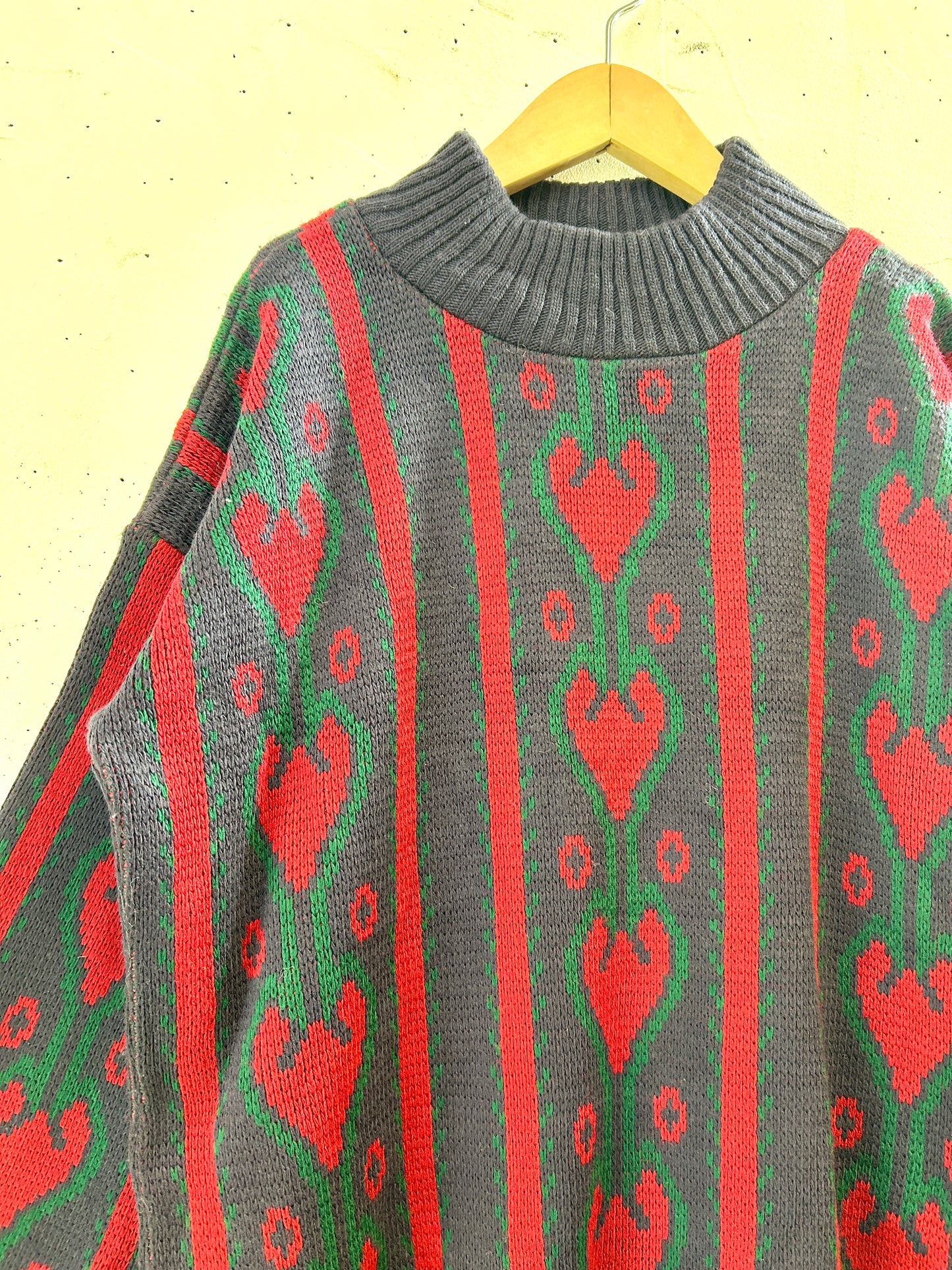 Vintage Hand Knit Sweater [K30692]