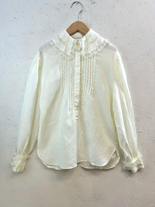 Vintage White Blouse [D32382]
