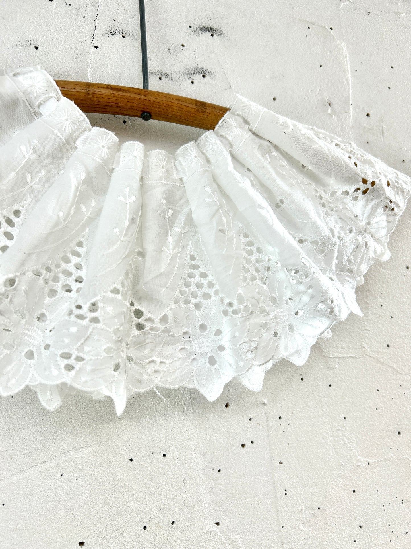 Vintage Lace Collar [H33501]