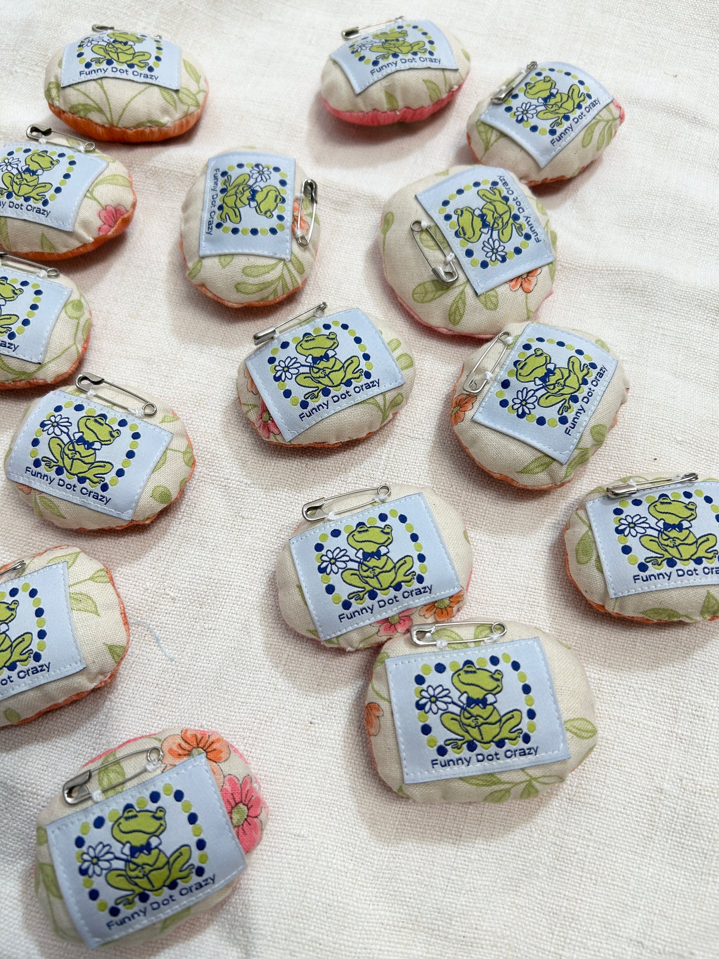 Vintage Badge 〜Funny dot CRAZY〜 [D32054]