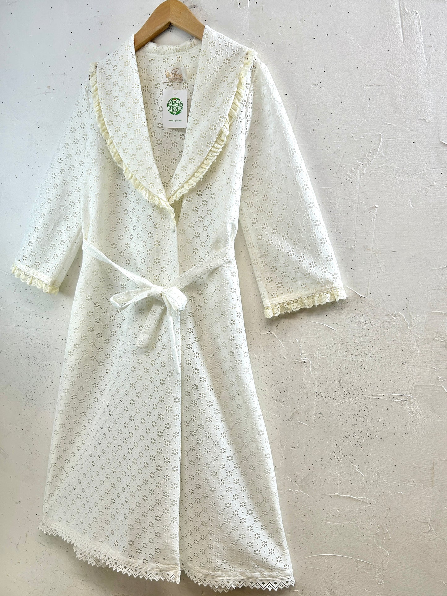 Vintage Gown [D32140]