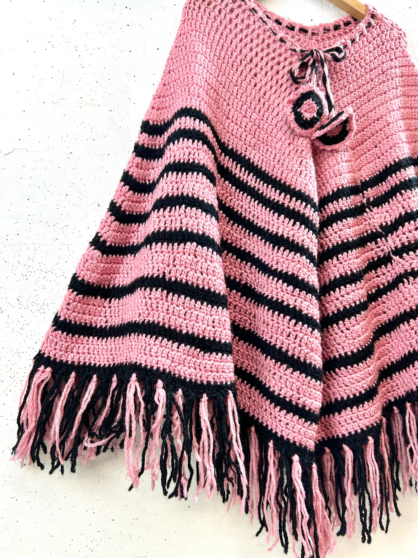 Vintage Knit Poncho [K30884]