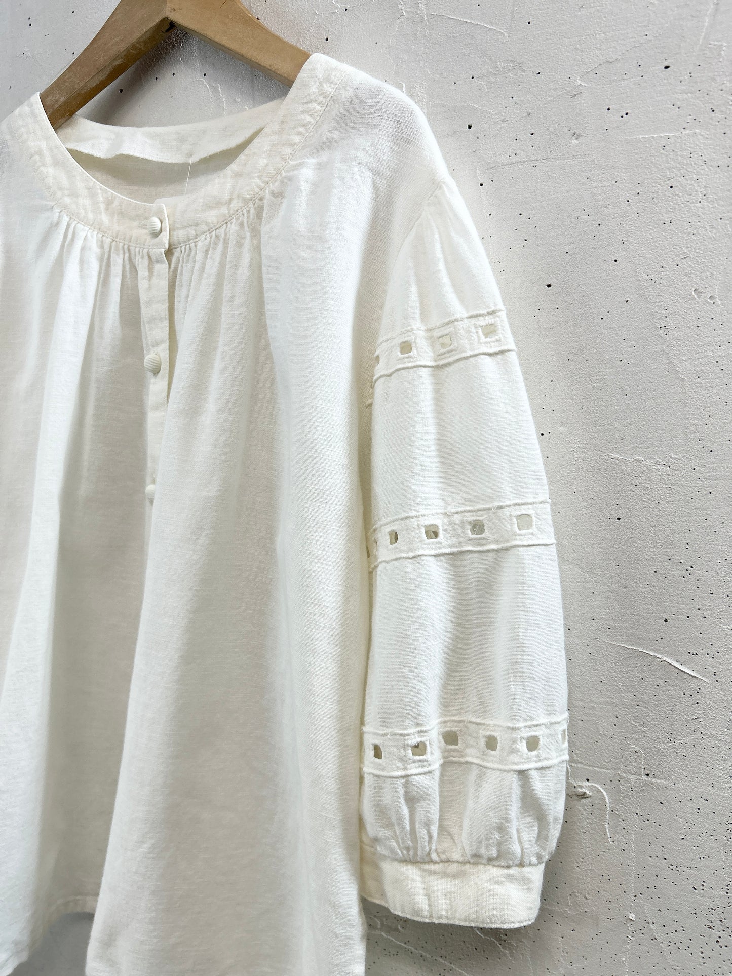 Vintage White Blouse [C31843]