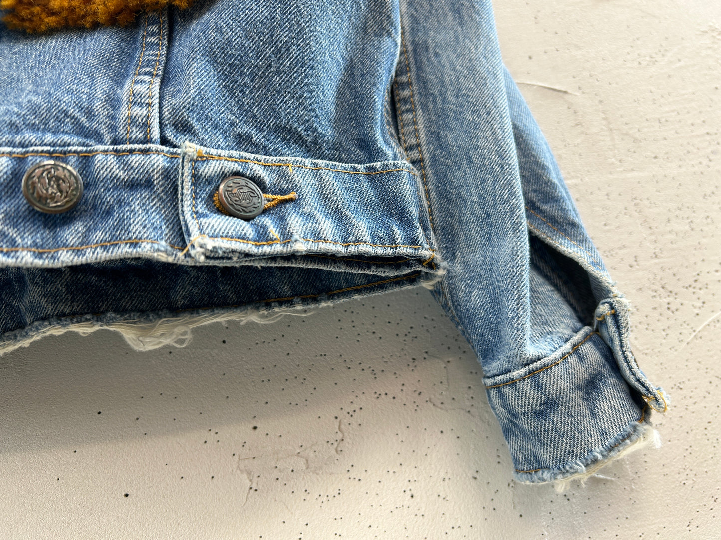 Vintage Denim Jacket [A31306]