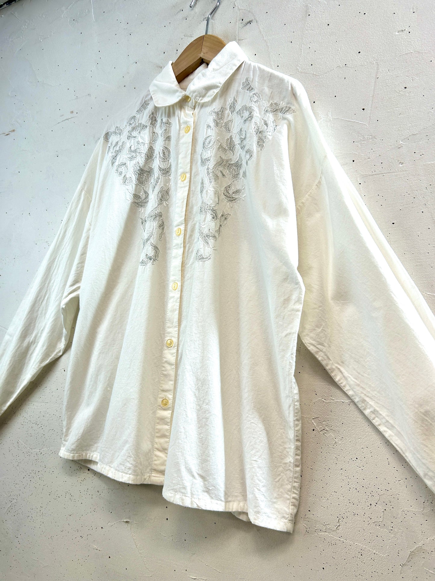 Vintage White Shirt  [L31022]