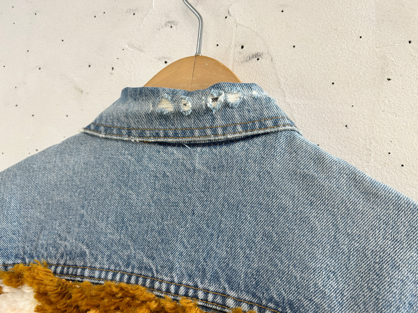 Vintage Denim Jacket [A31306]
