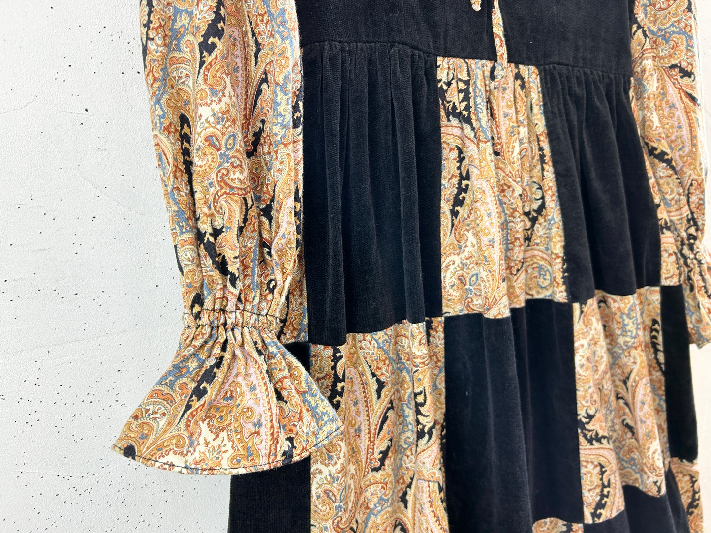 '70s Vintage Dress [J30552]