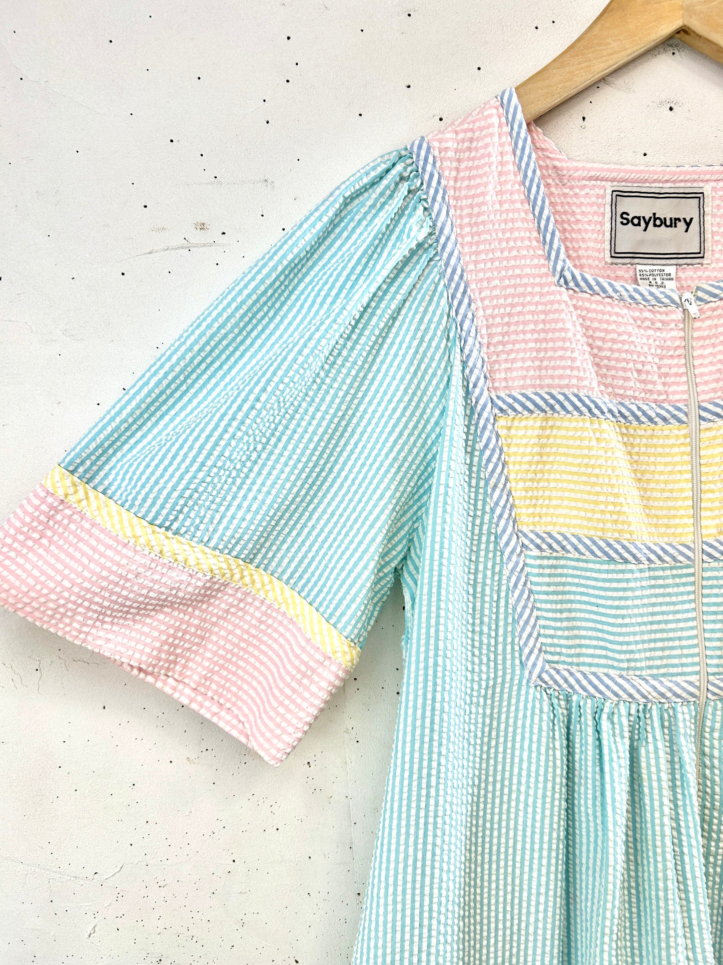 '70s Vintage Dress [E32393]