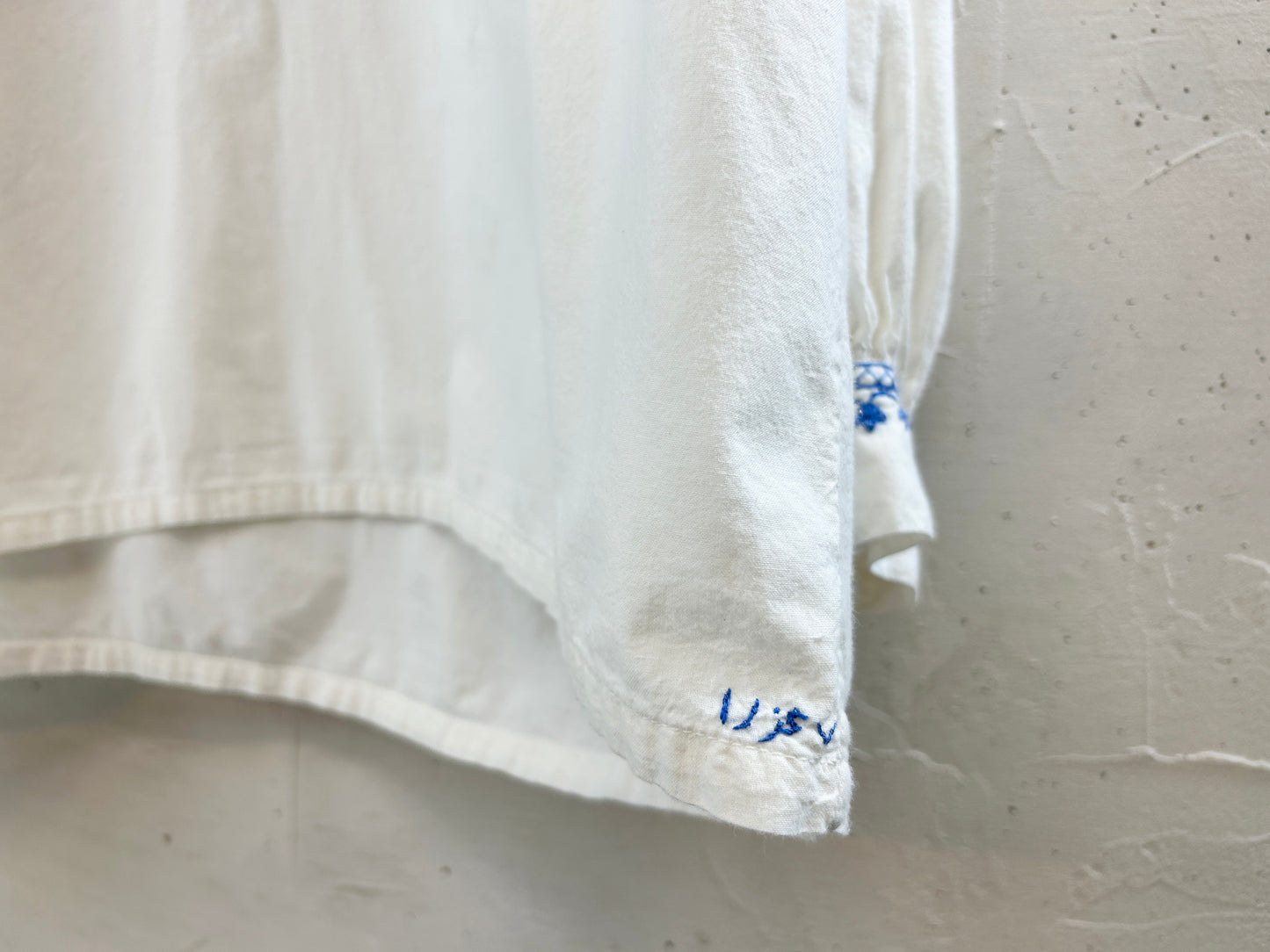 Vintage Shirt Blue Embroidery [H30759]