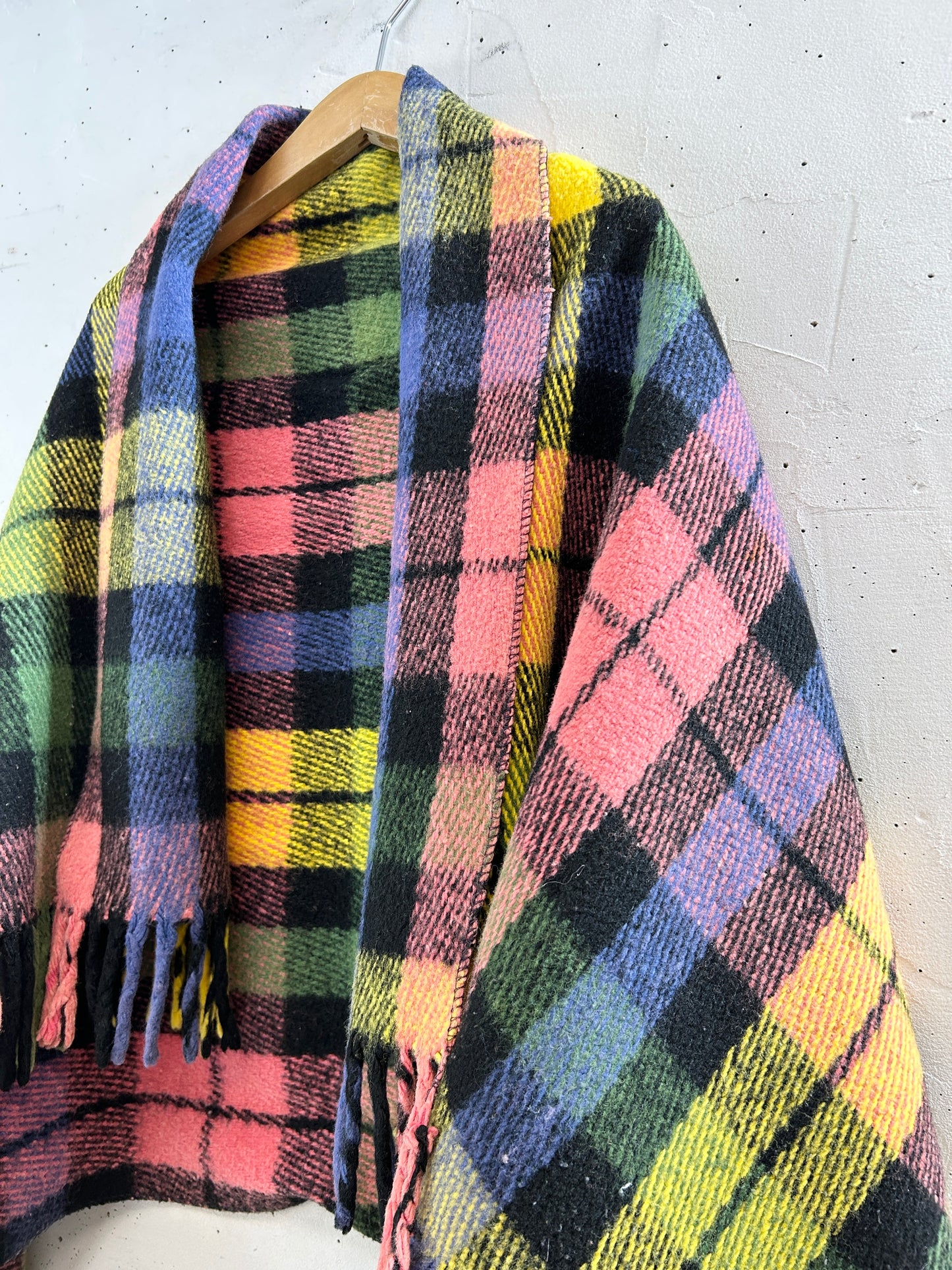 Vintage Shawl [L30988]