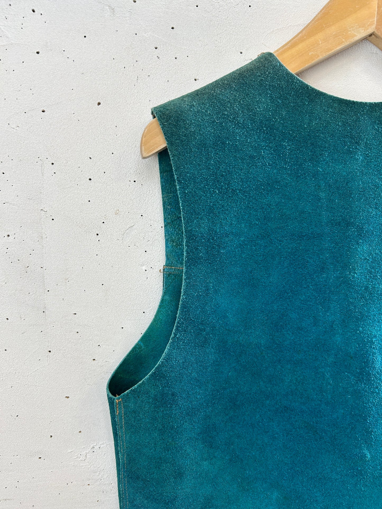 Vintage Leather Vest [H30920]