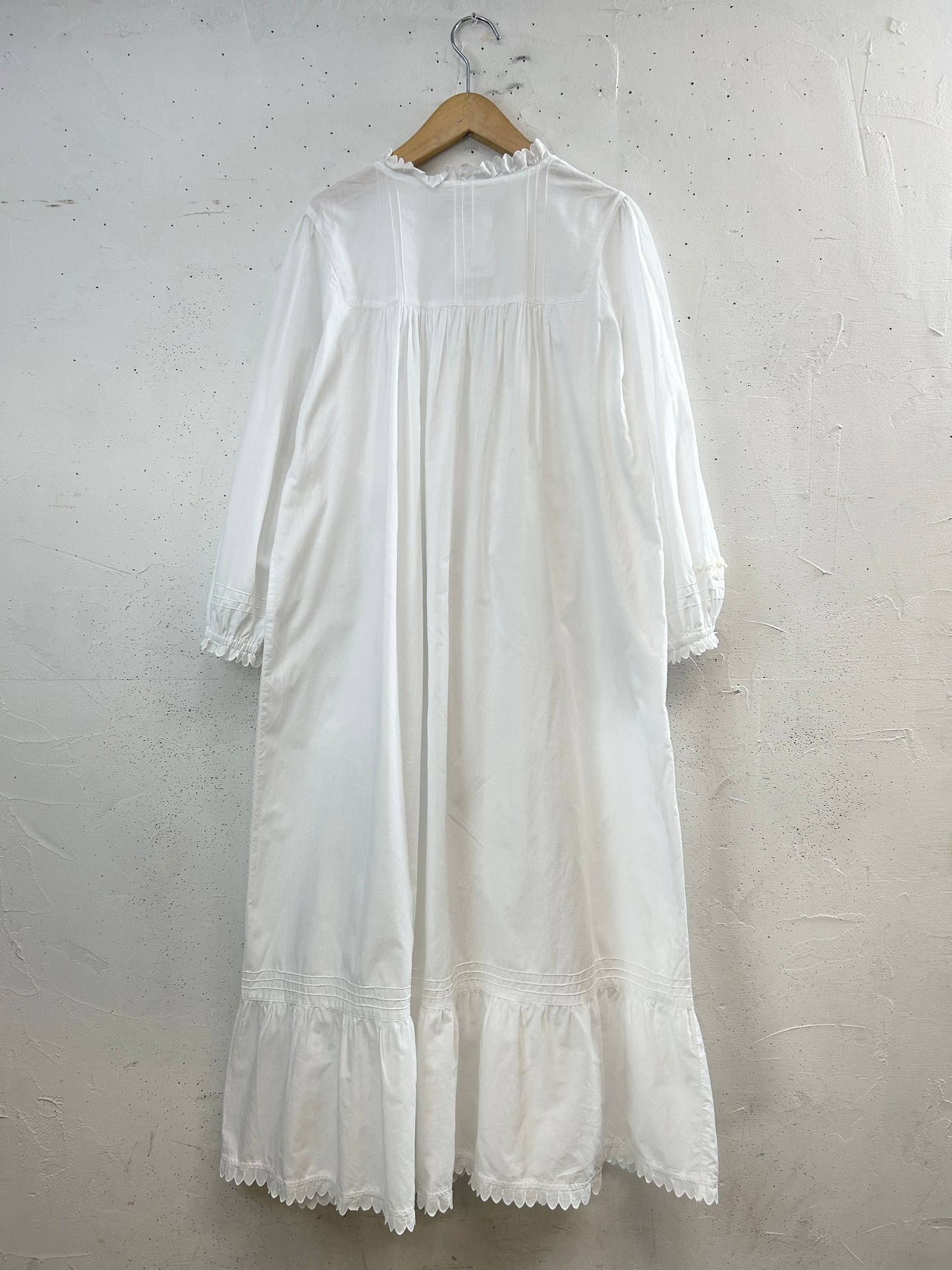 Vintage White Dress [H33476]