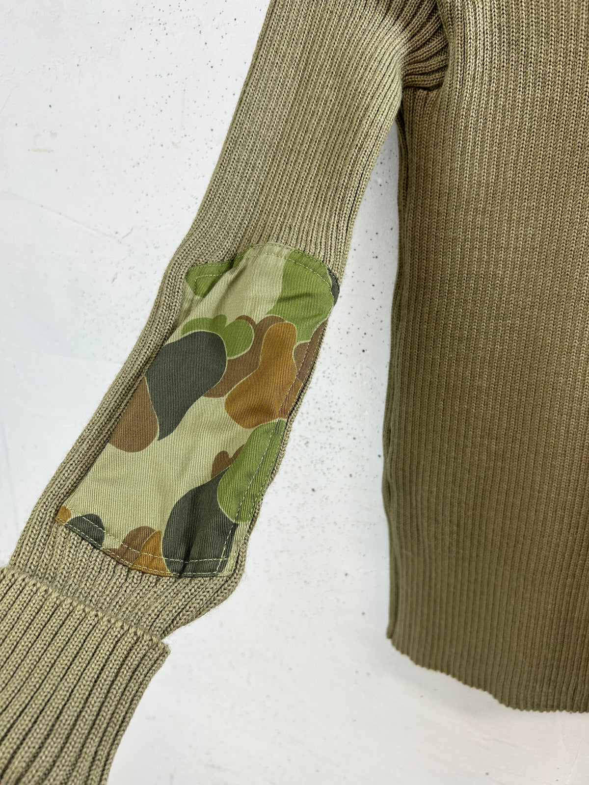 Vintage Knit Sweater 〜Australian Army〜 [J34159]
