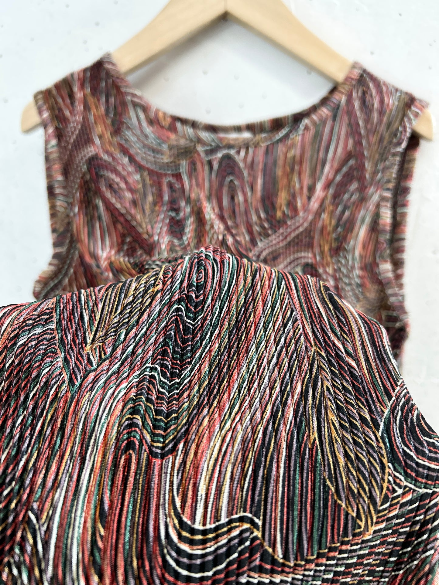Vintage Tops [F32643]