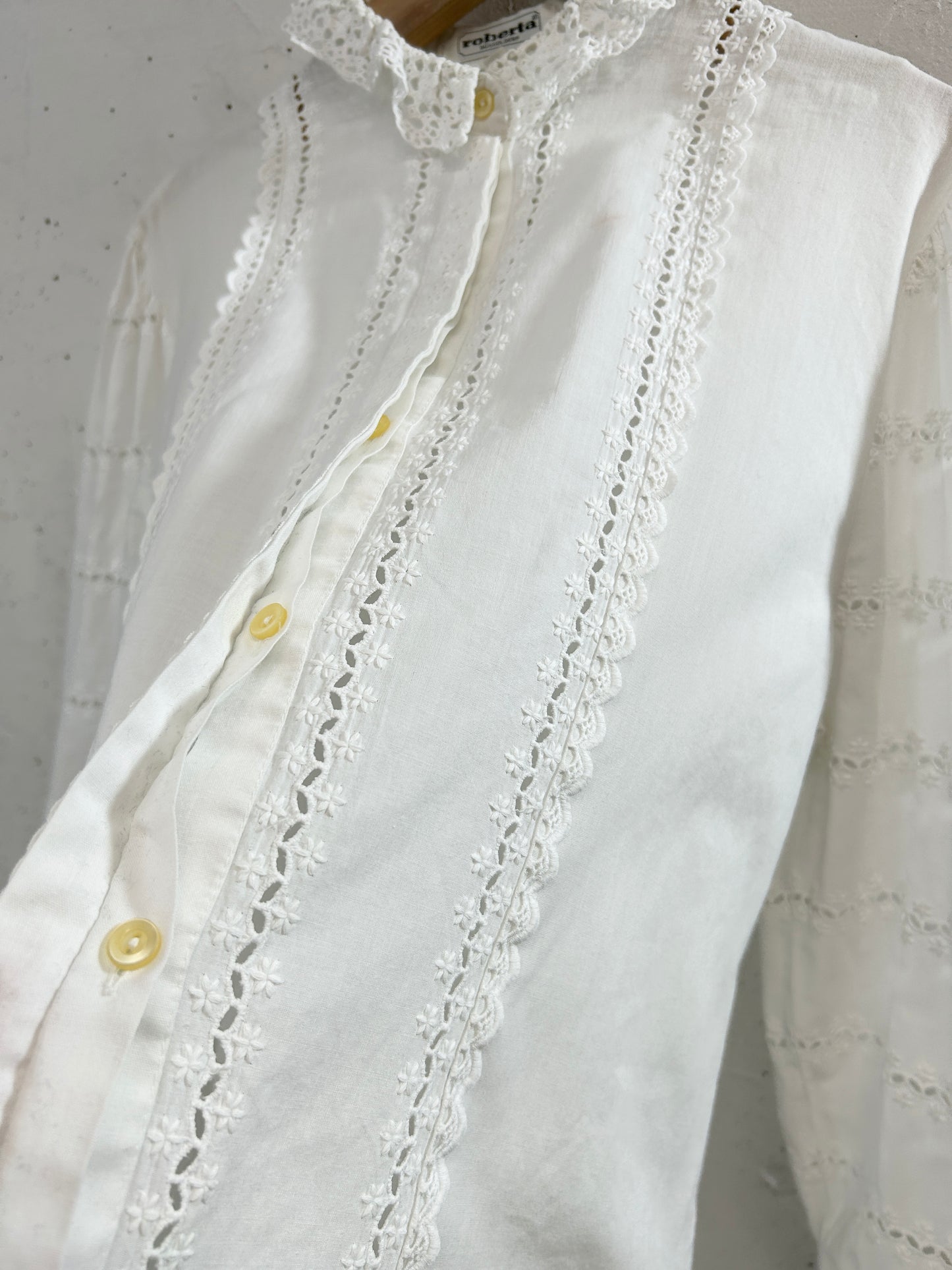 Vintage White Blouse [C31822]