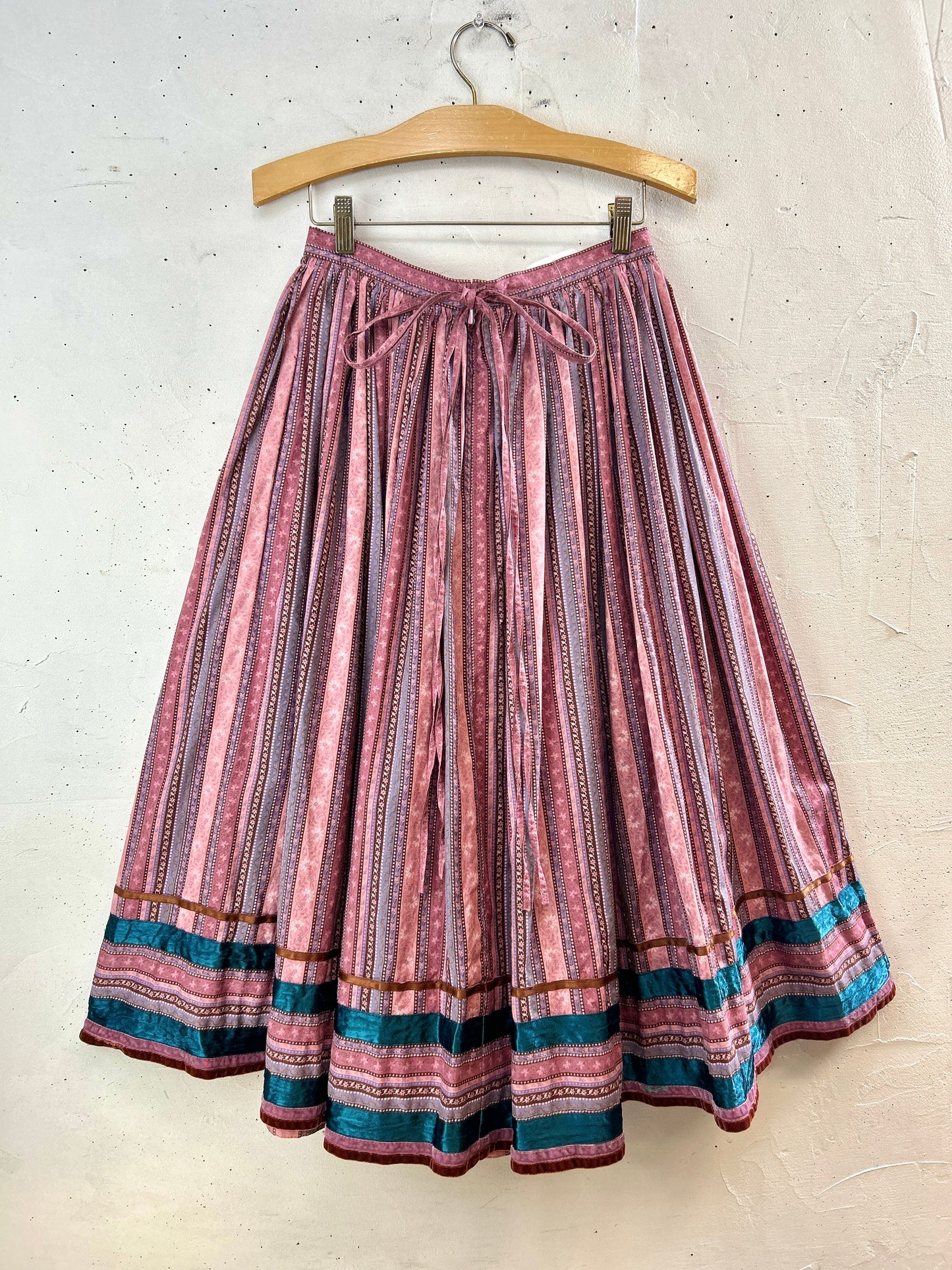 Vintage Tyrol Skirt [I30238]
