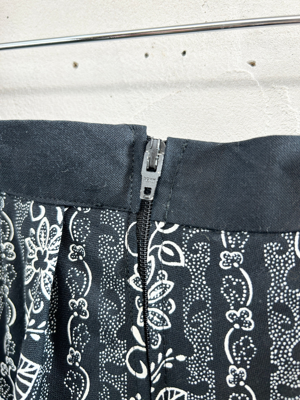 Vintage Tyrol Skirt [J34336]