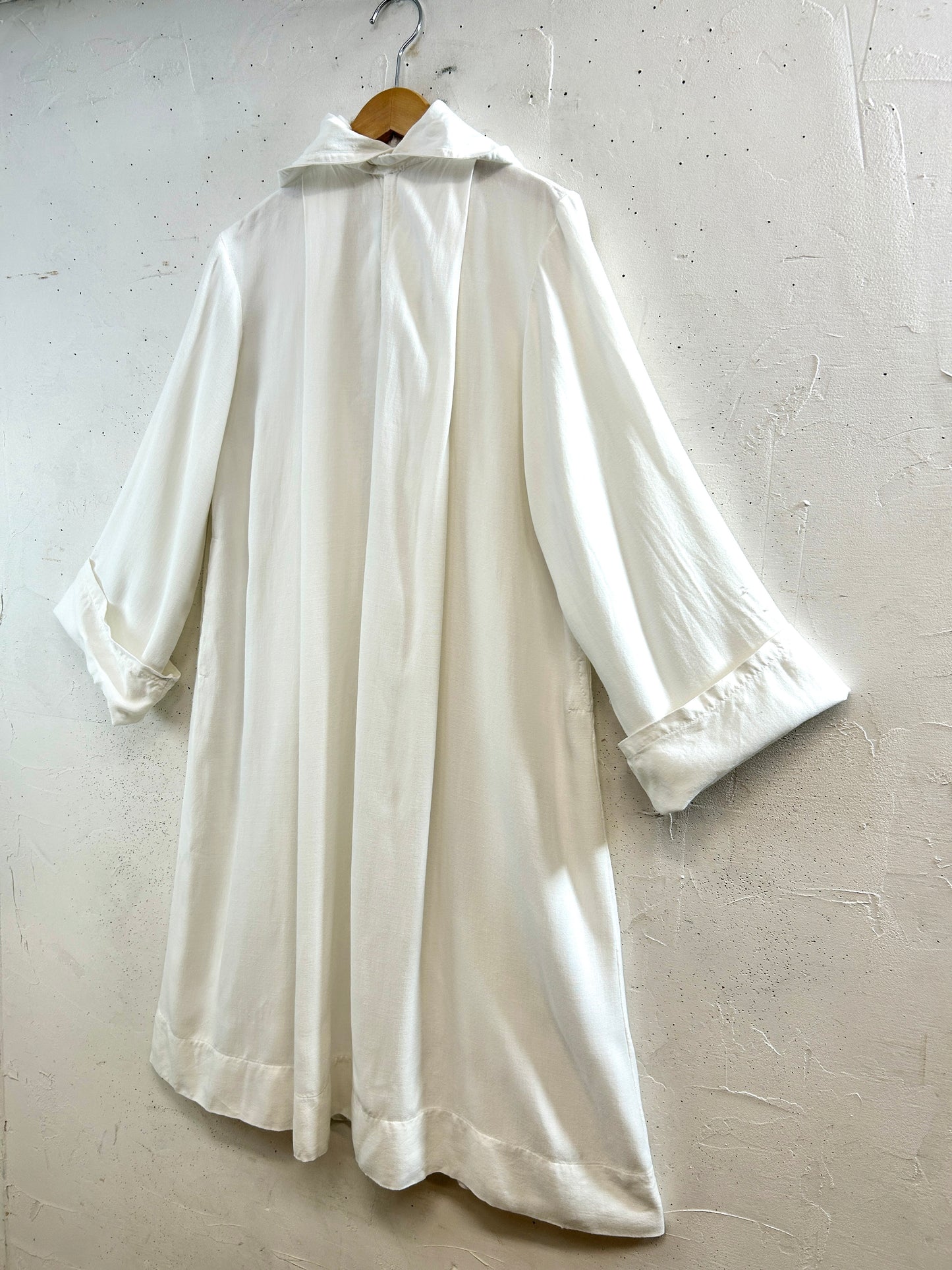 Vintage Gown [E32339]