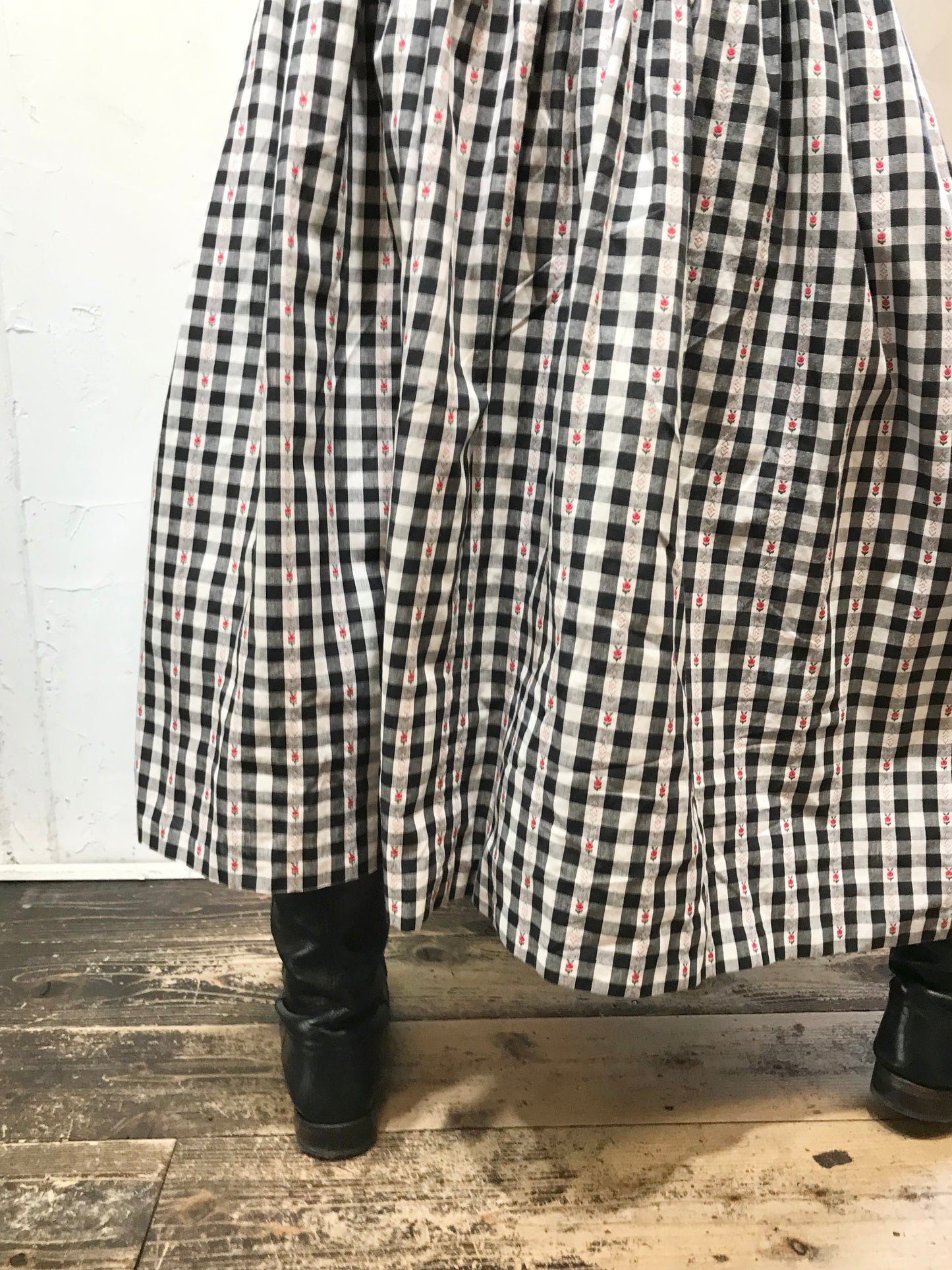 Vintage Tyrol Skirt MADE IN Austria [K25699]