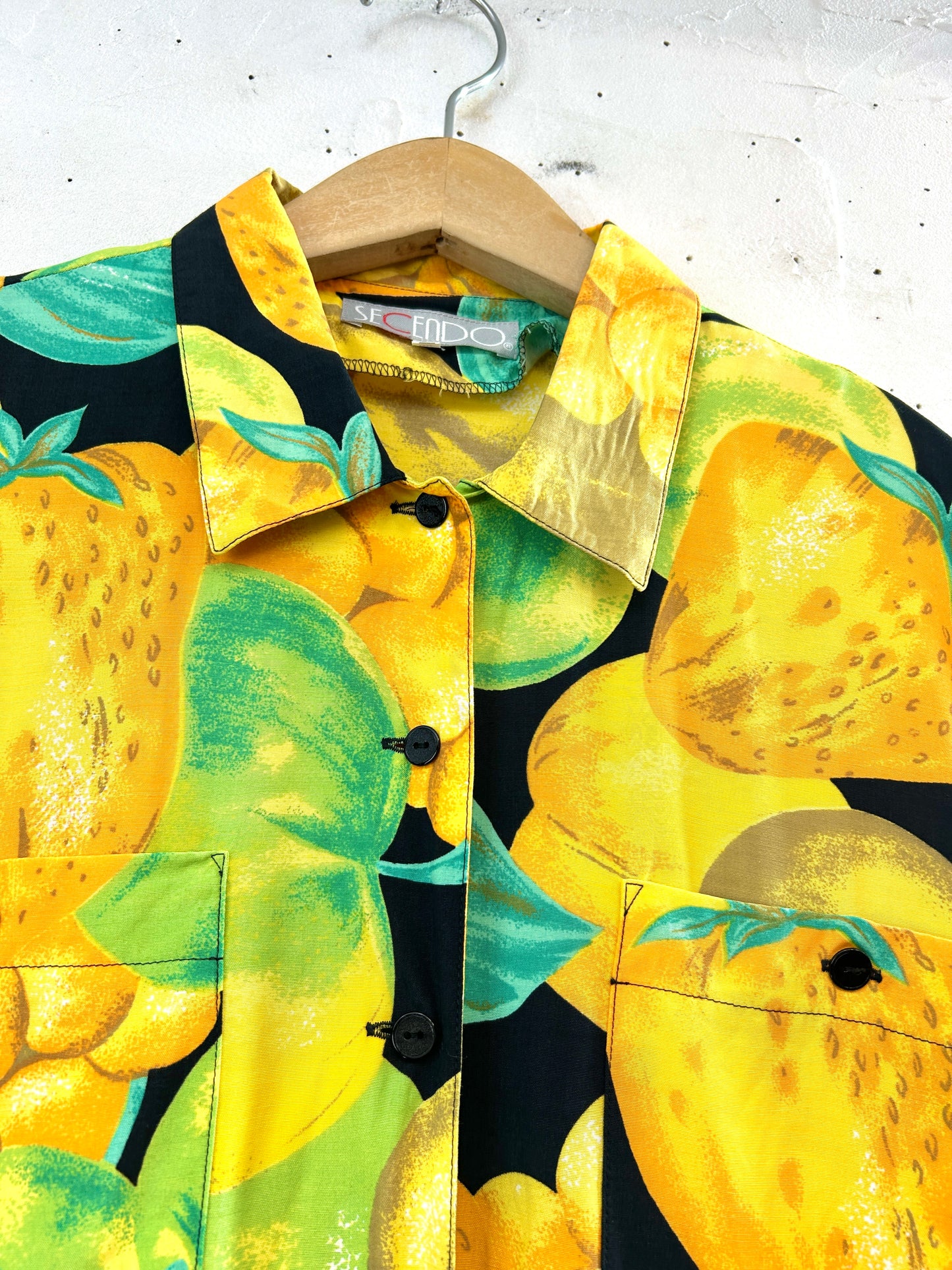 Vintage Fruit Shirt [G33200]