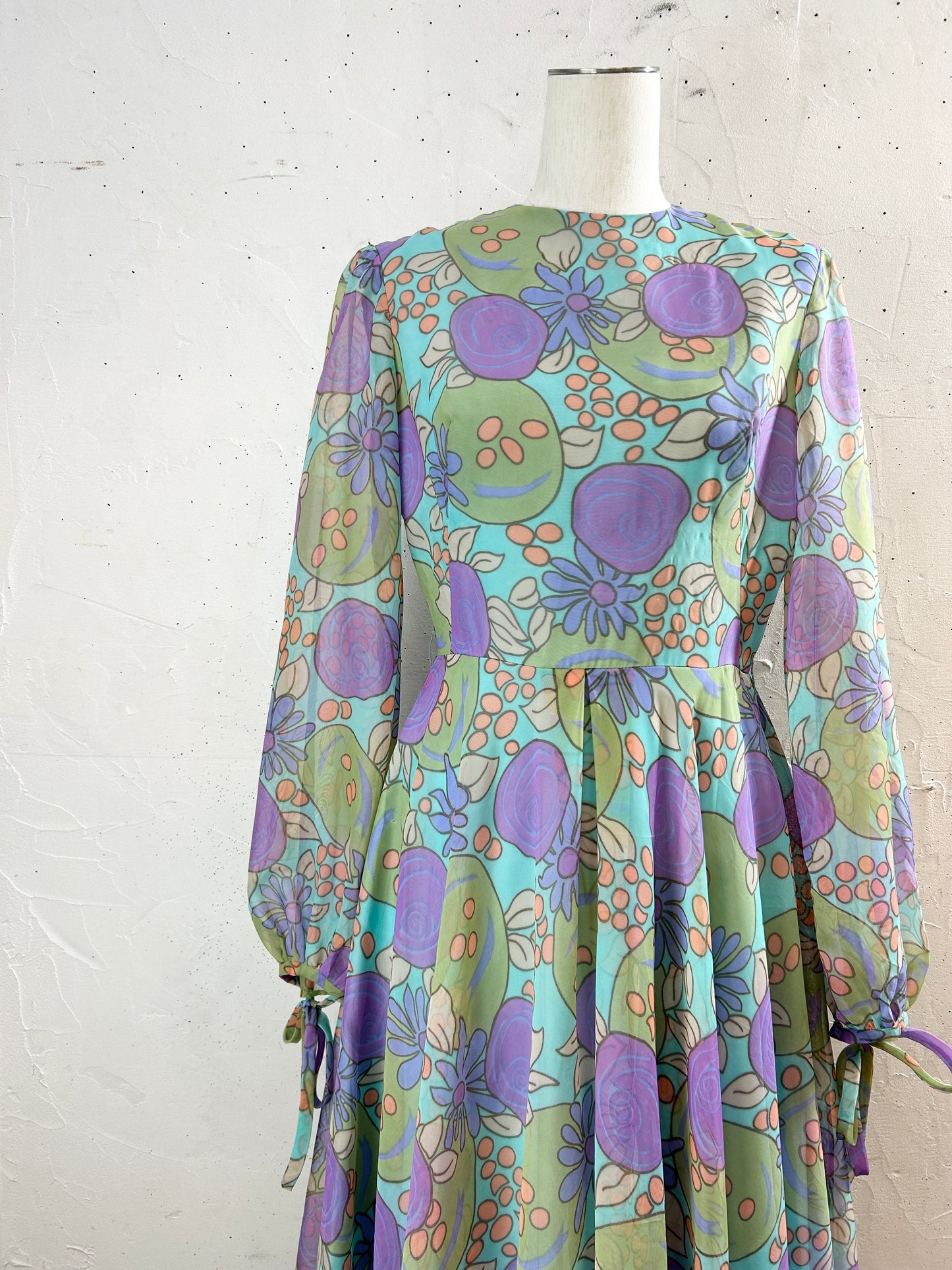 '70s Vintage Dress [J30639]