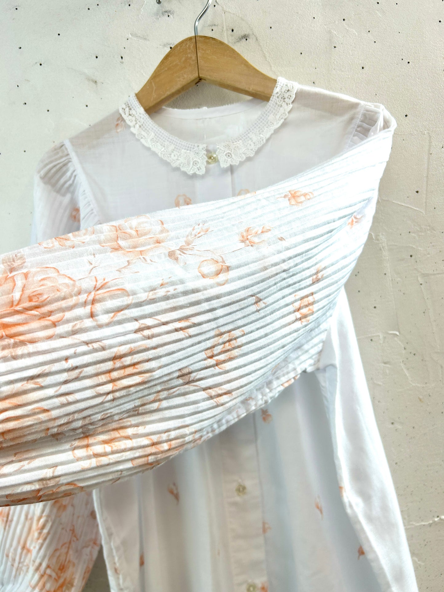 Vintage White Dress [B31692]