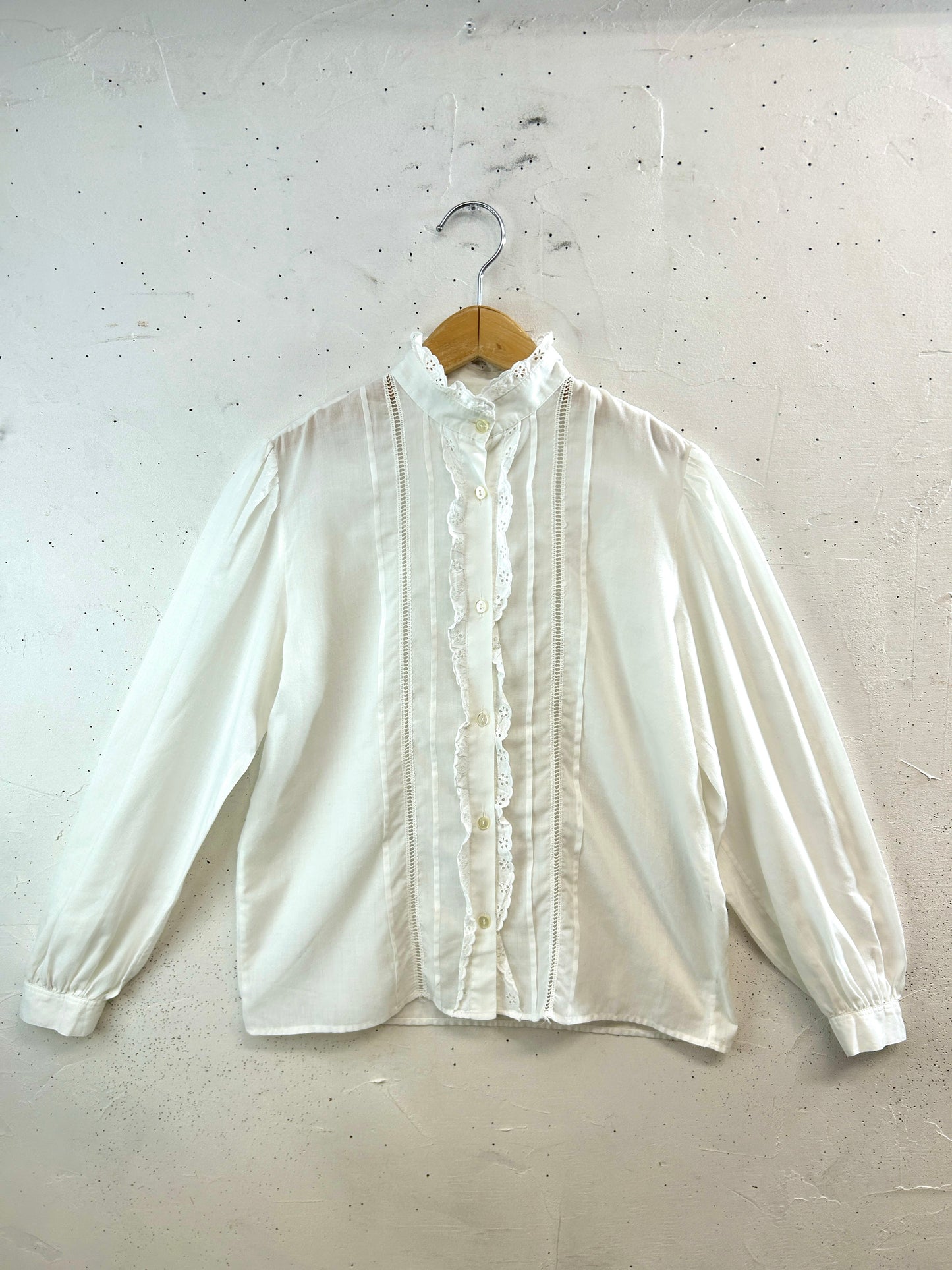 Vintage White Blouse [B31584]