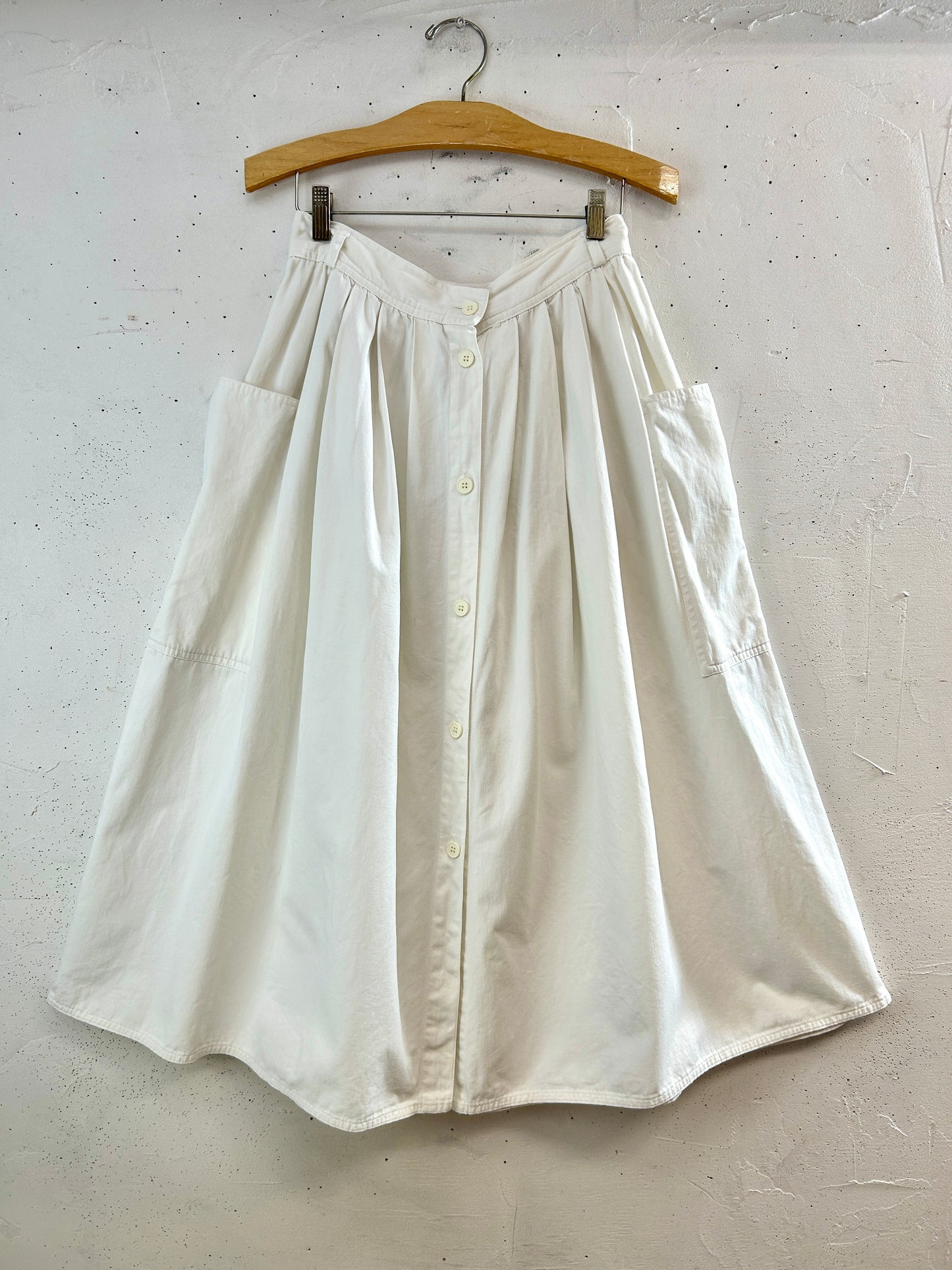 Vintage White Skirt [G33239]