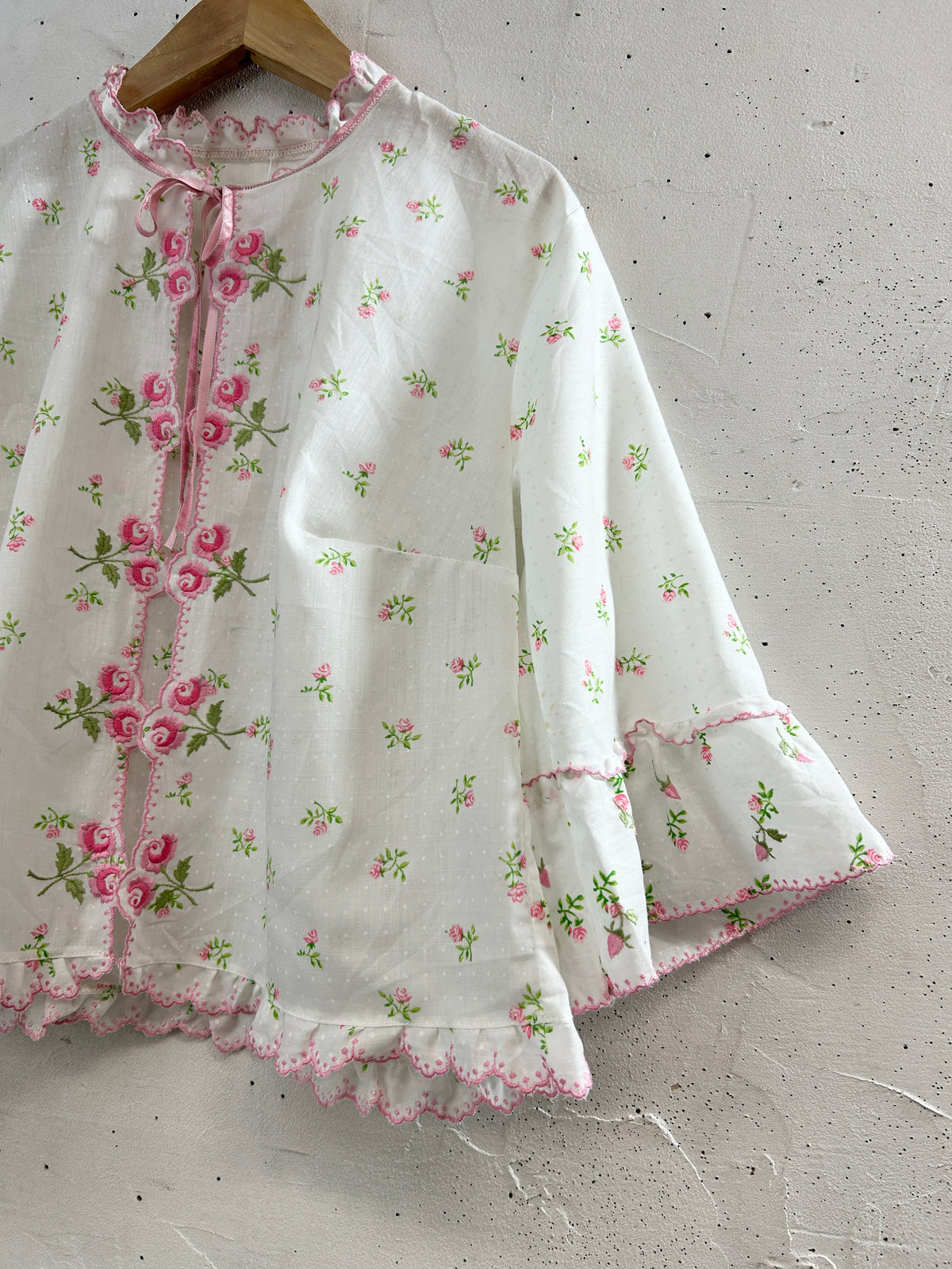 Vintage Gown [I33862]