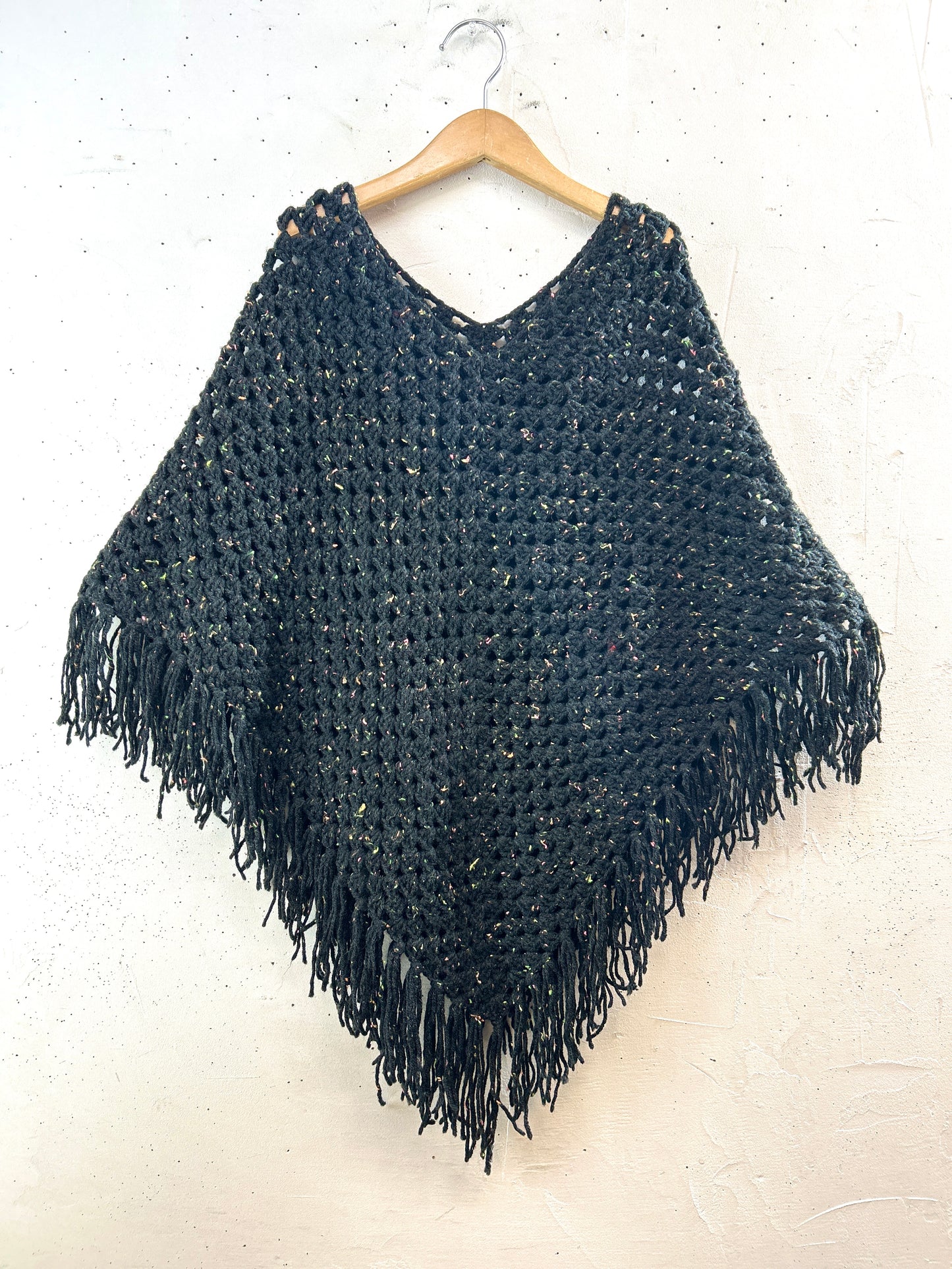 Vintage Knit Poncho [J30671]