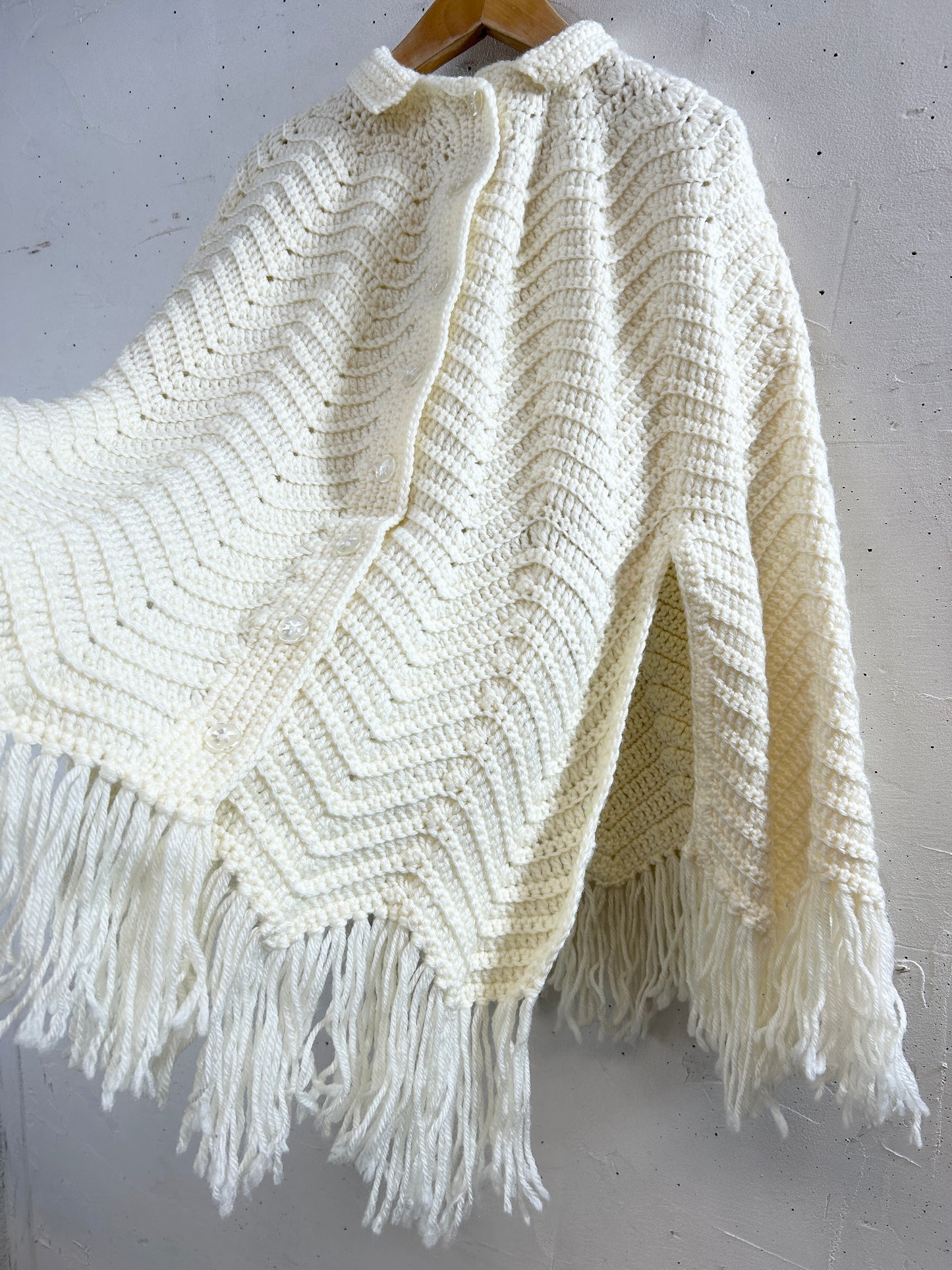 Vintage Knit Poncho [J30570]