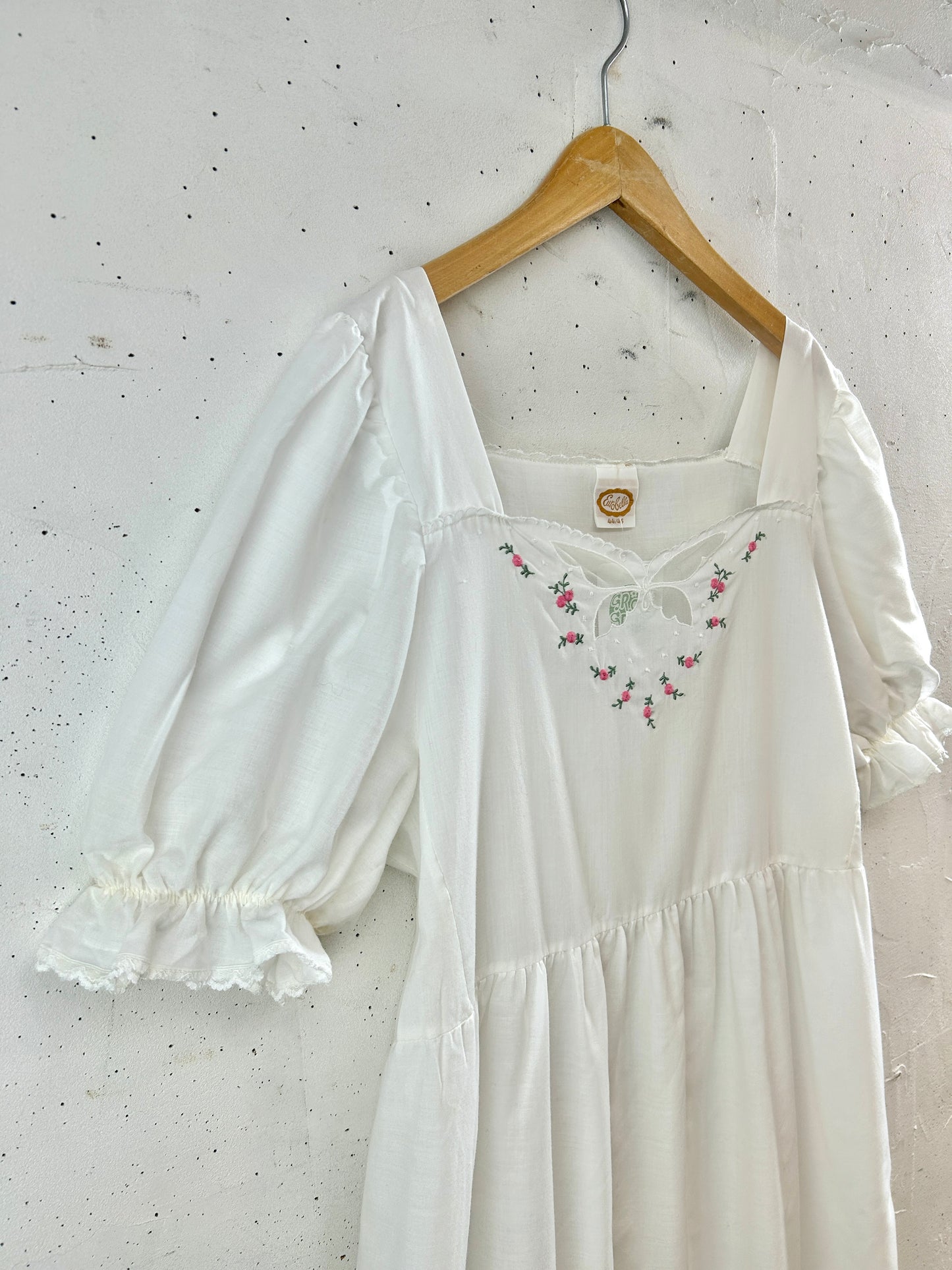 Vintage White Dress [F32871]