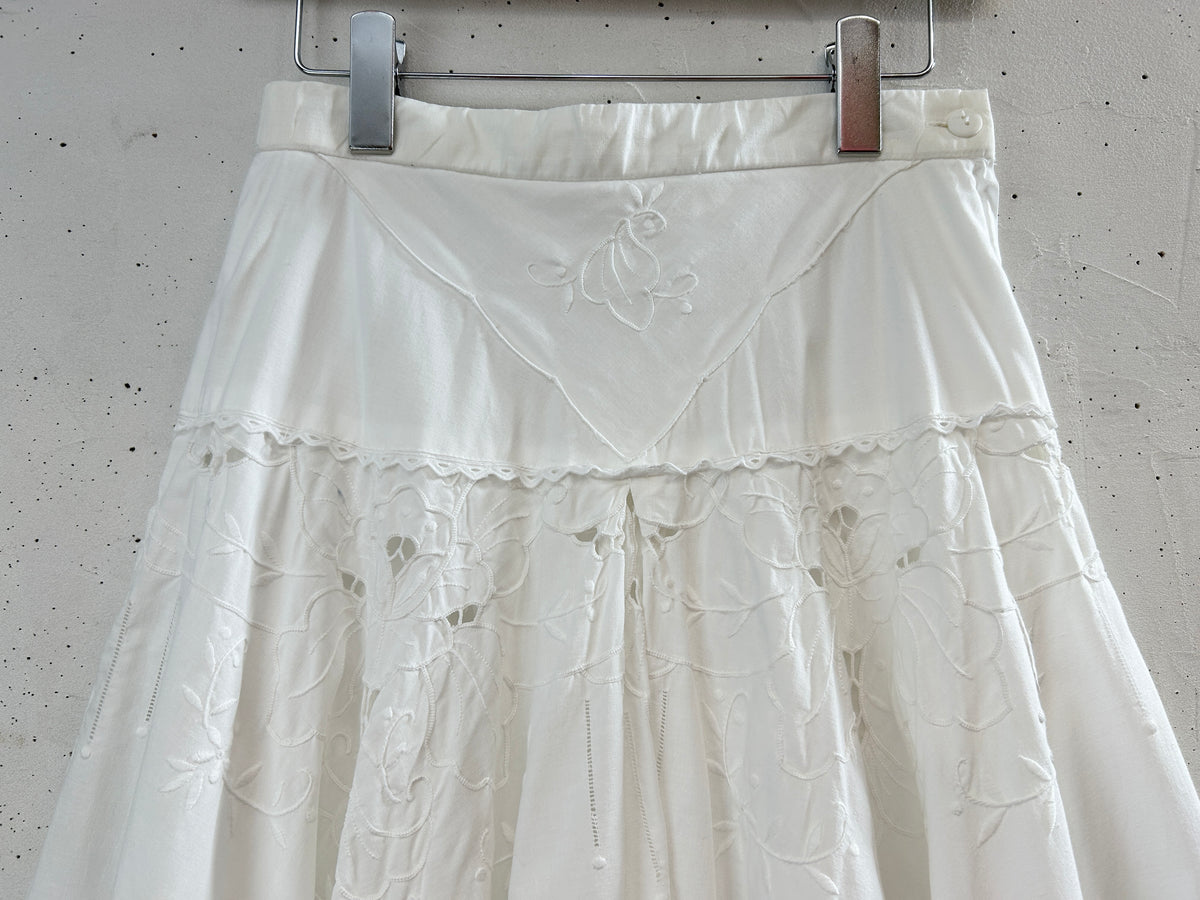 Vintage White Cutwork Skirt [J34077]