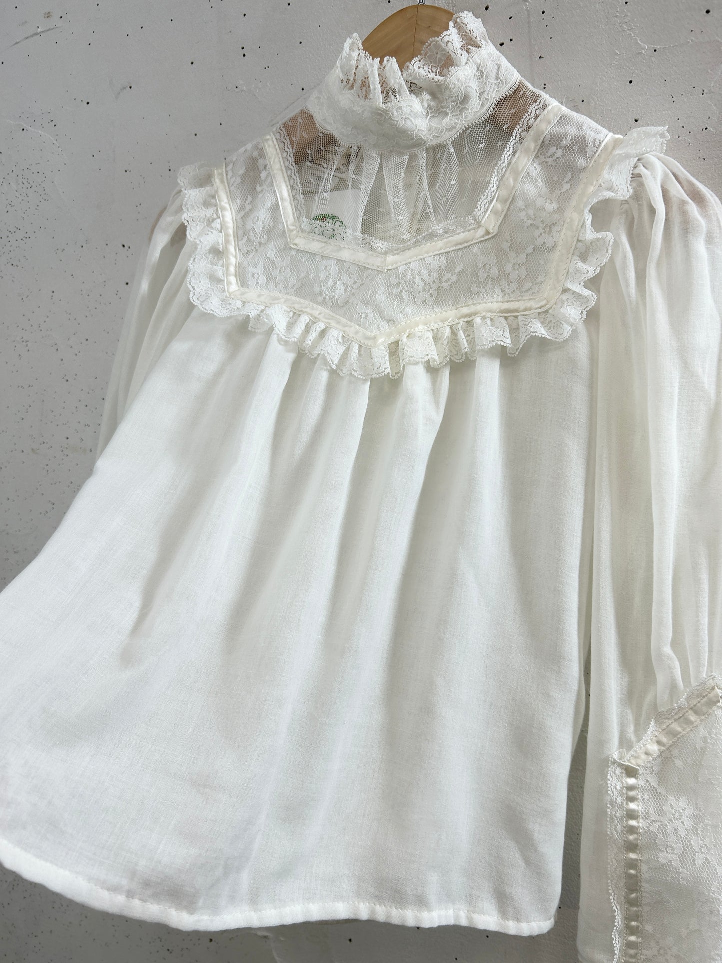 Vintage White Blouse 〜GUNNE SAX Kids〜 [G33265]