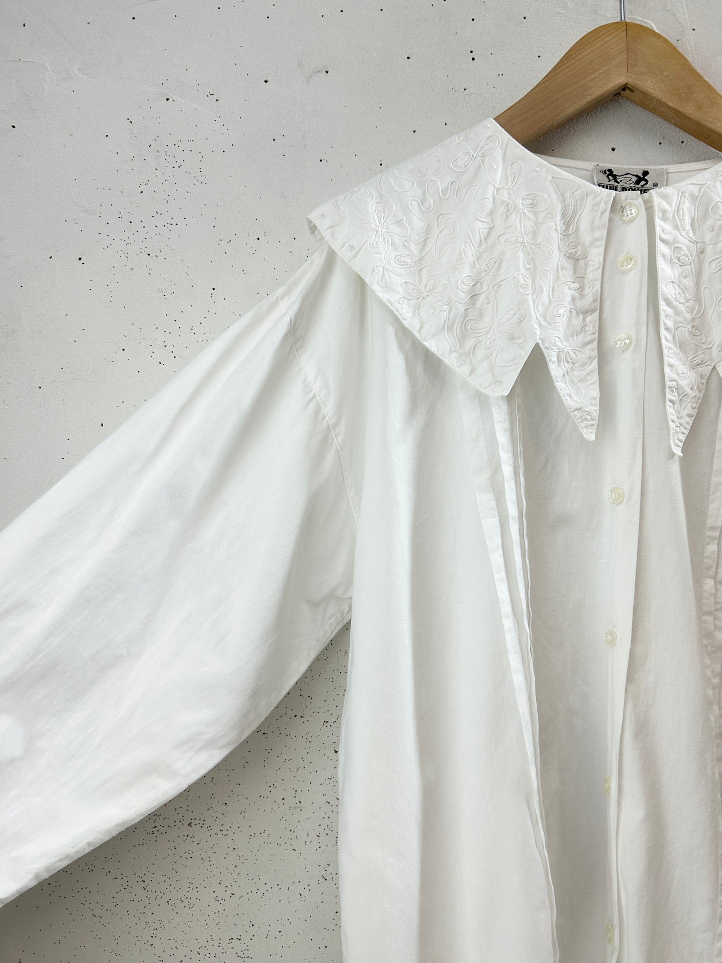 Vintage White Blouse [G32995]