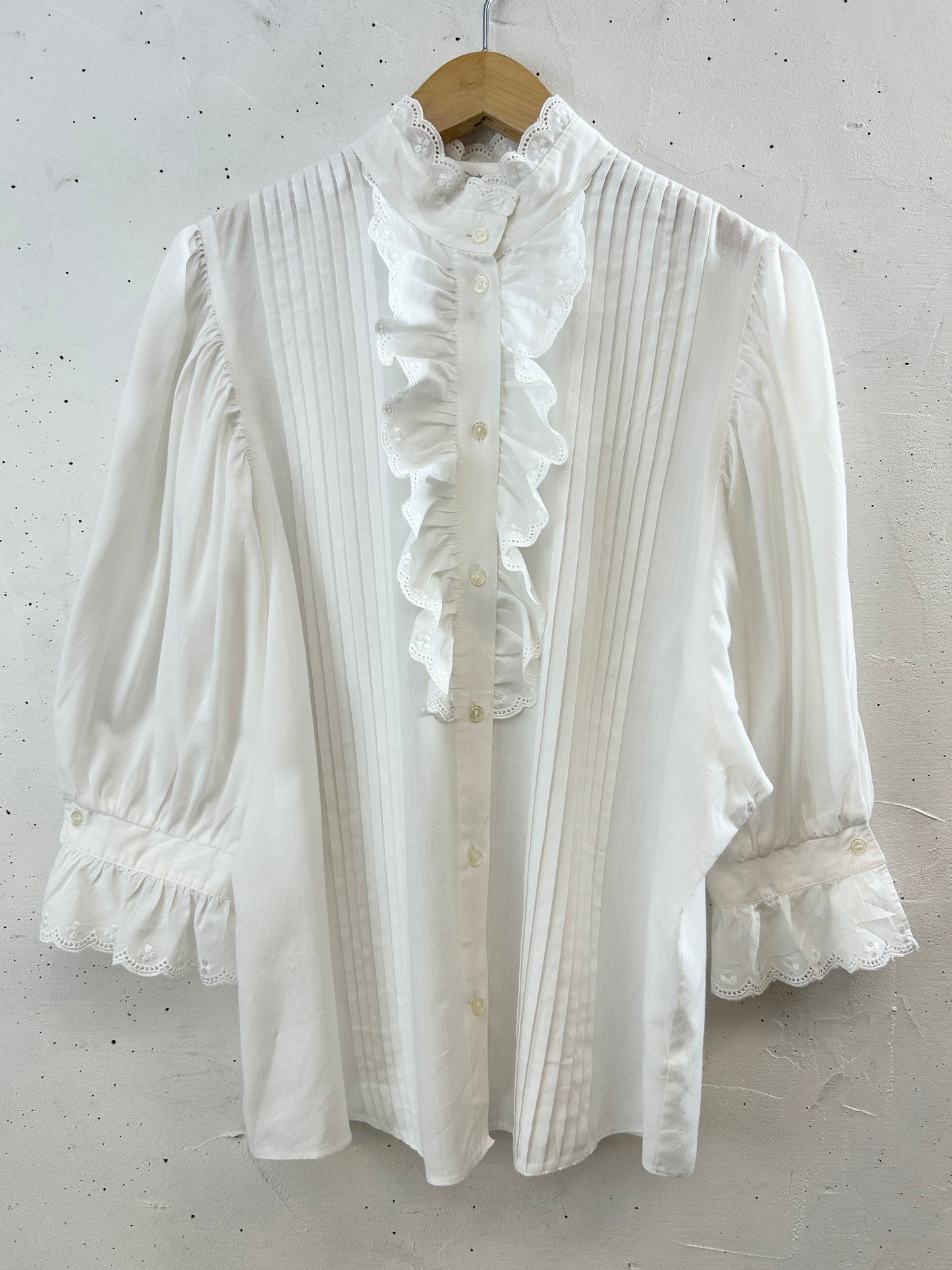 Vintage White Blouse [H30786]