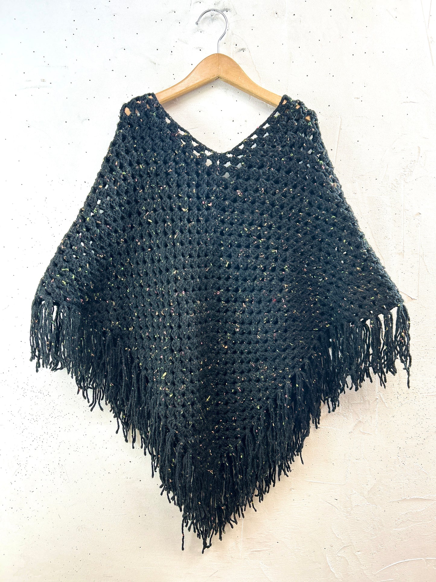 Vintage Knit Poncho [J30671]