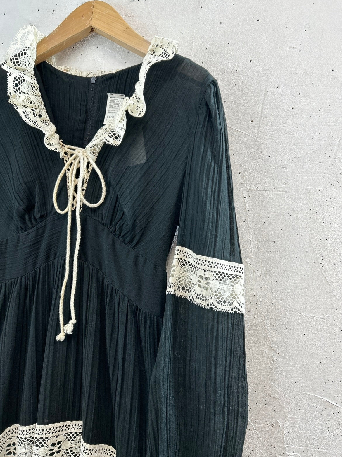 '70s Vintage Dress [D32115]