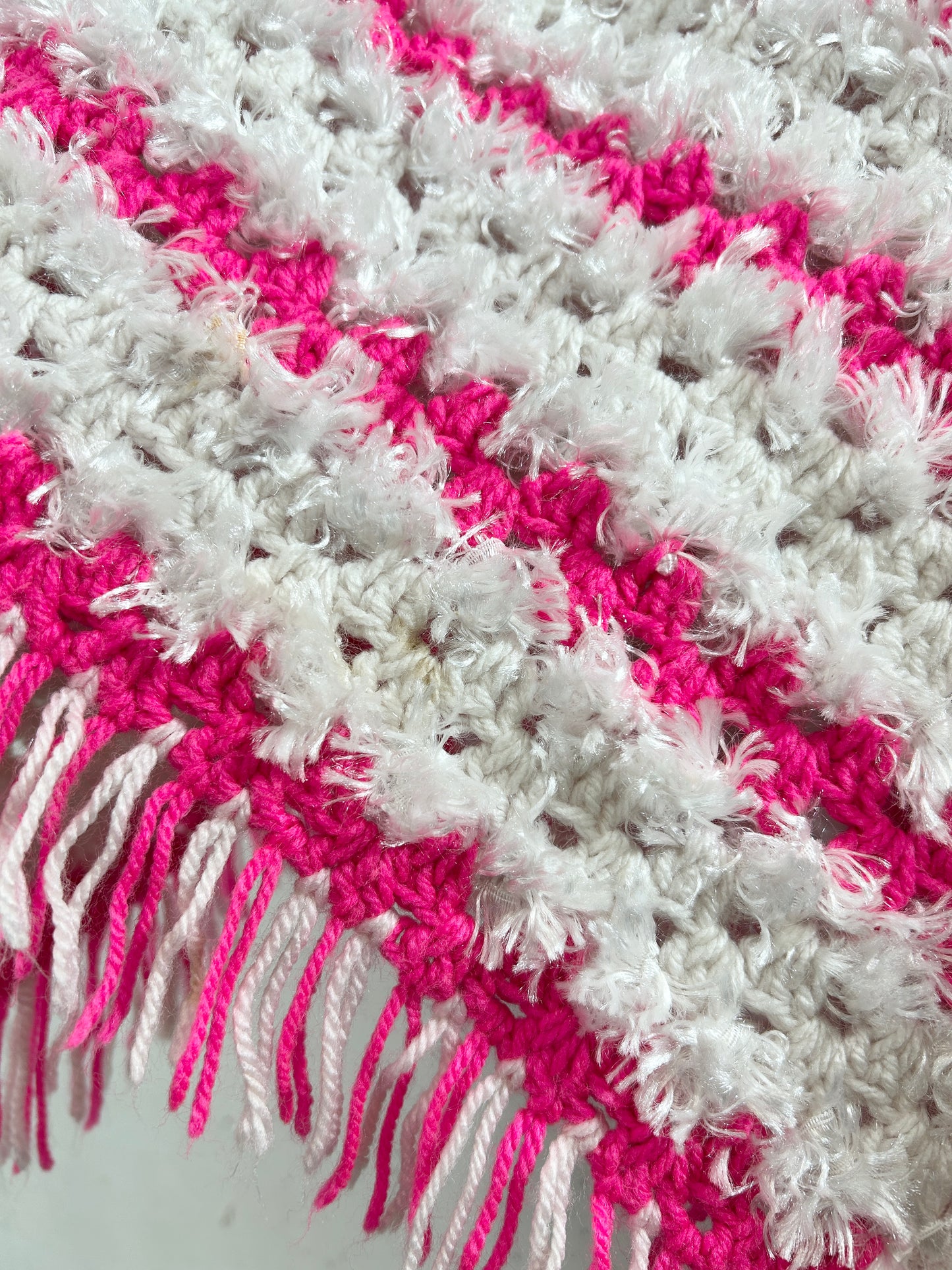 Vintage Knit Poncho [J30604]