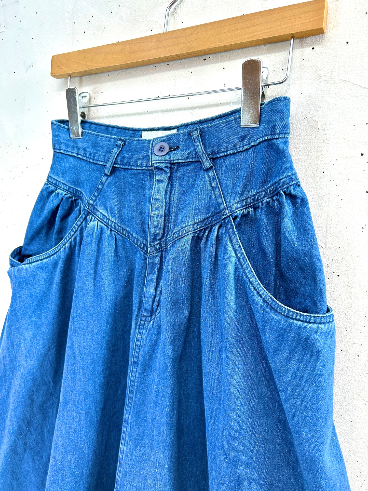 Vintage Denim Skirt 〜Calvin Klein〜 [C31898]