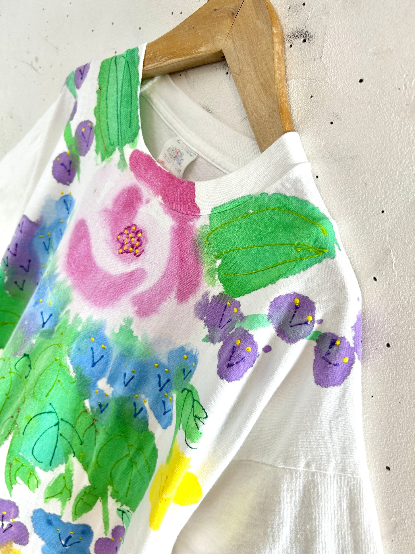 Vintage Hand Painted T-Shirt 〜 FRUIT OF THE LOOM 〜 MADE IN USA [G32921]