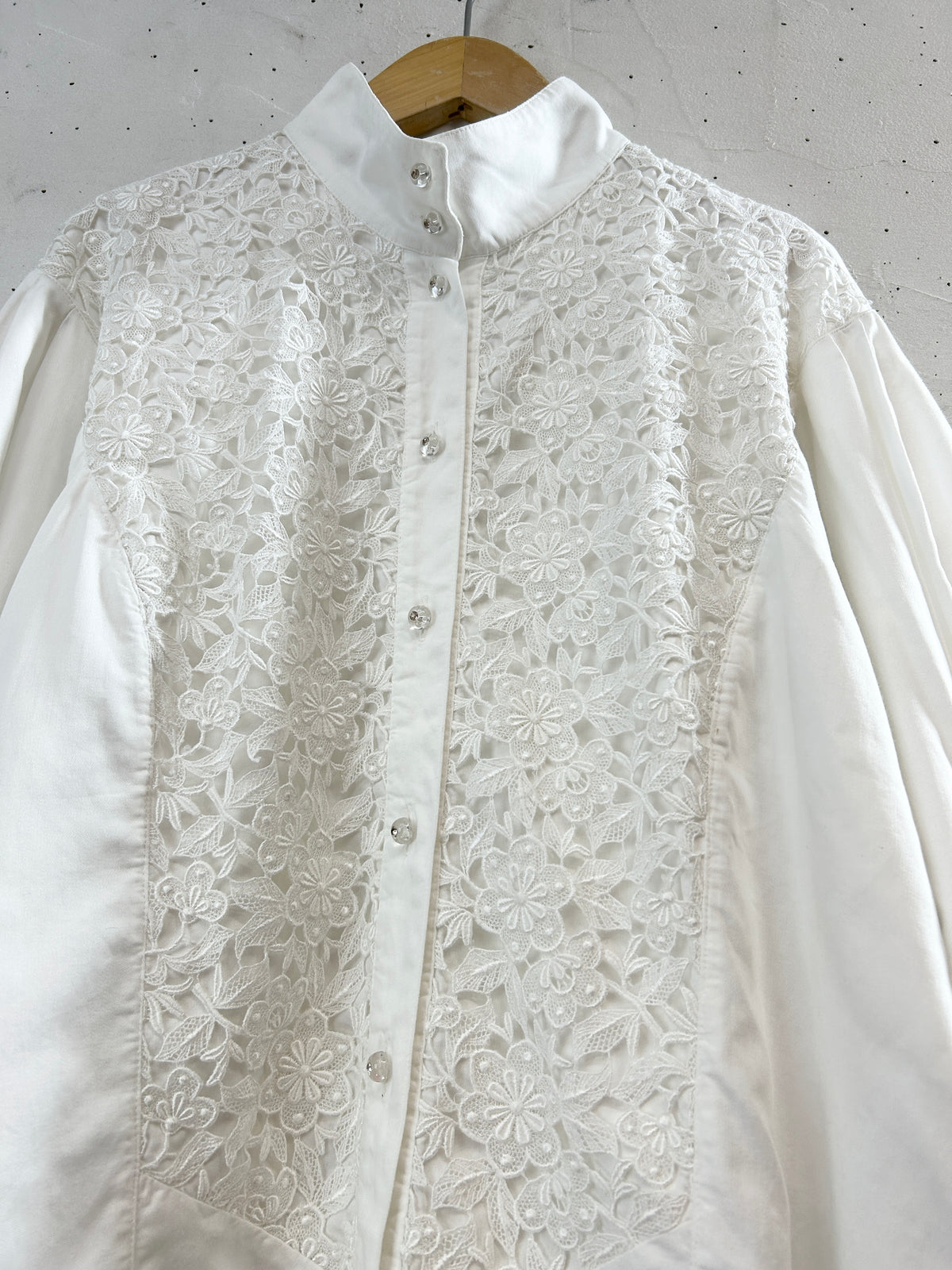 Vintage White Blouse [J34073]