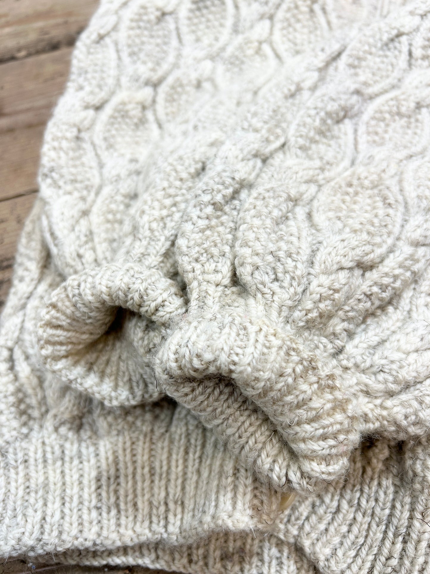 Vintage Knit Cardigan [J30571]