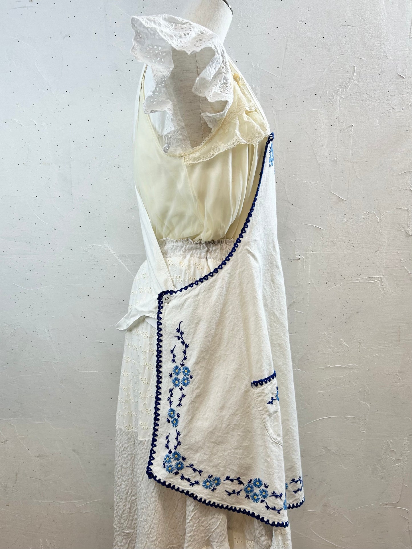Vintage Embroidery Apron [G30718]