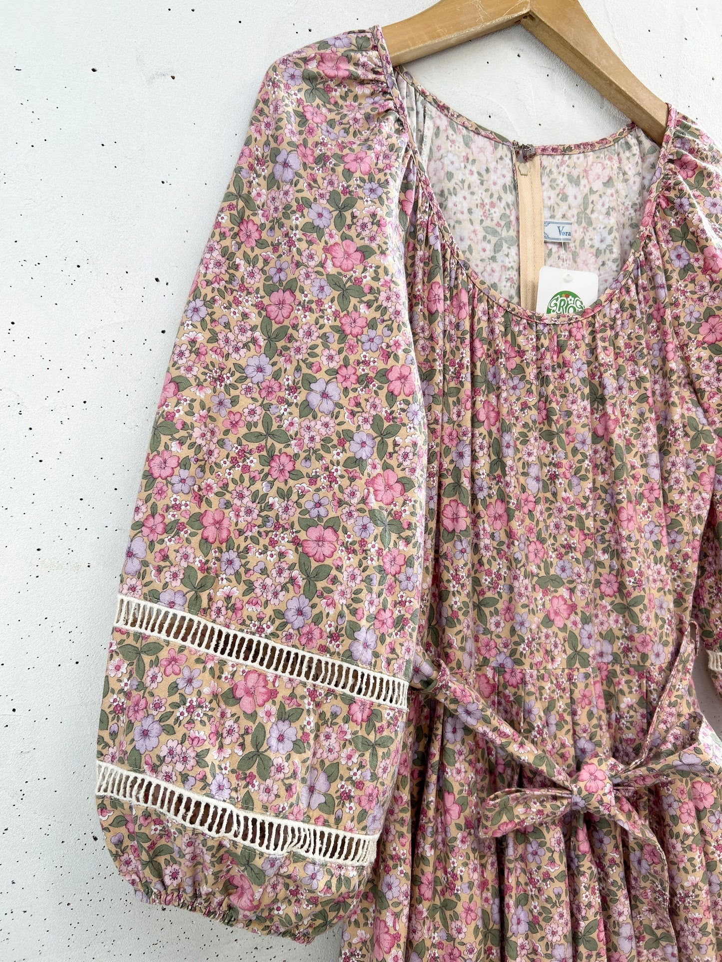 '70s Vintage Dress [F32570]
