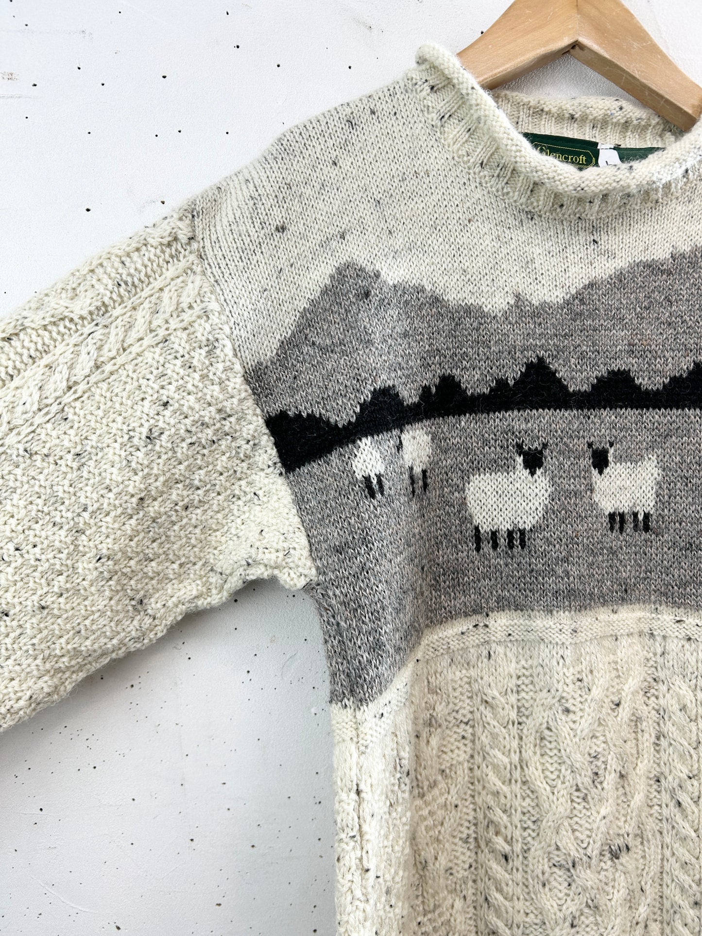 Vintage Knit Sweater〜MADE IN GREATBRITAIN〜 [A31303]