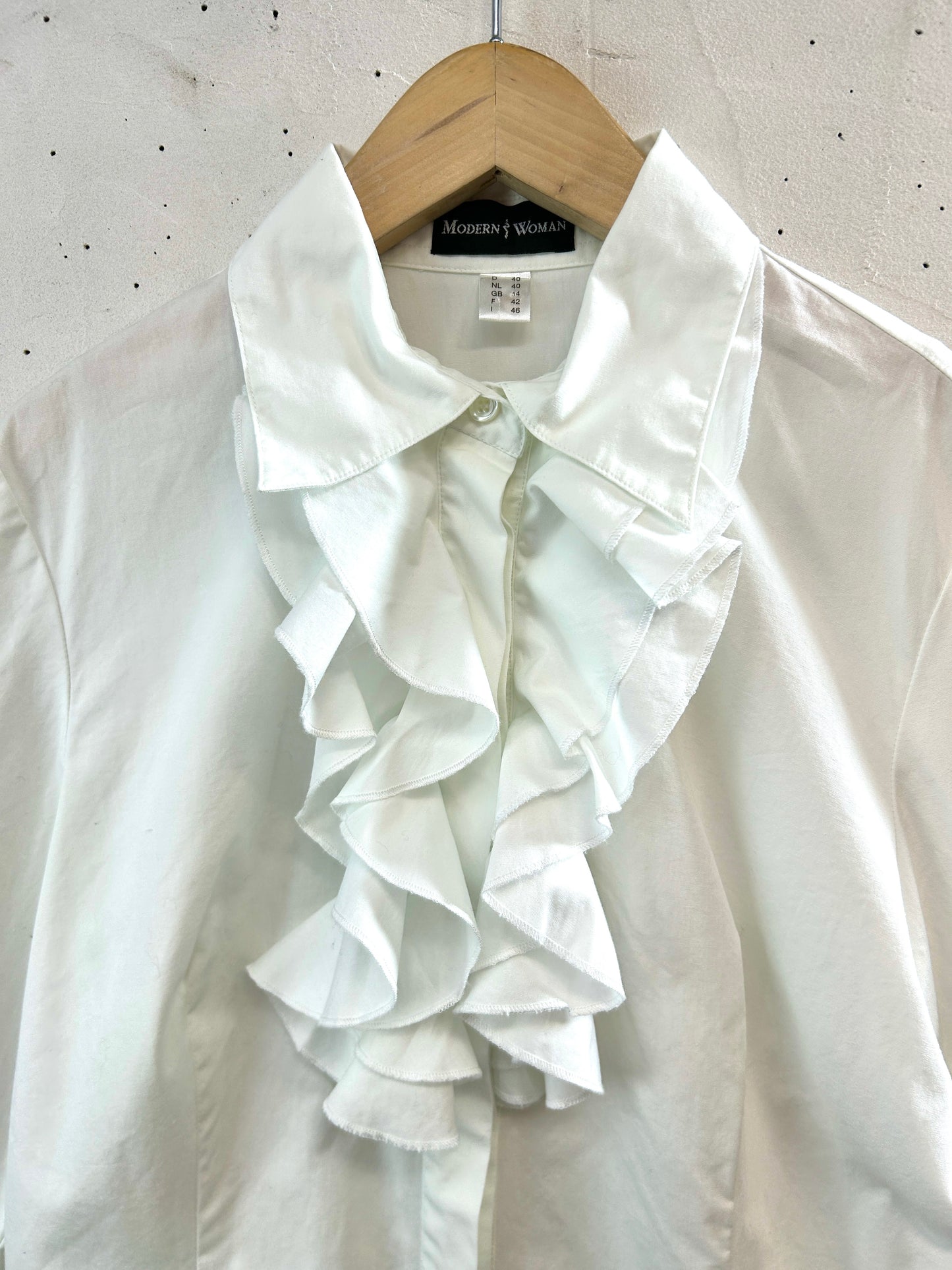 Vintage Frills Shirt [B31698]