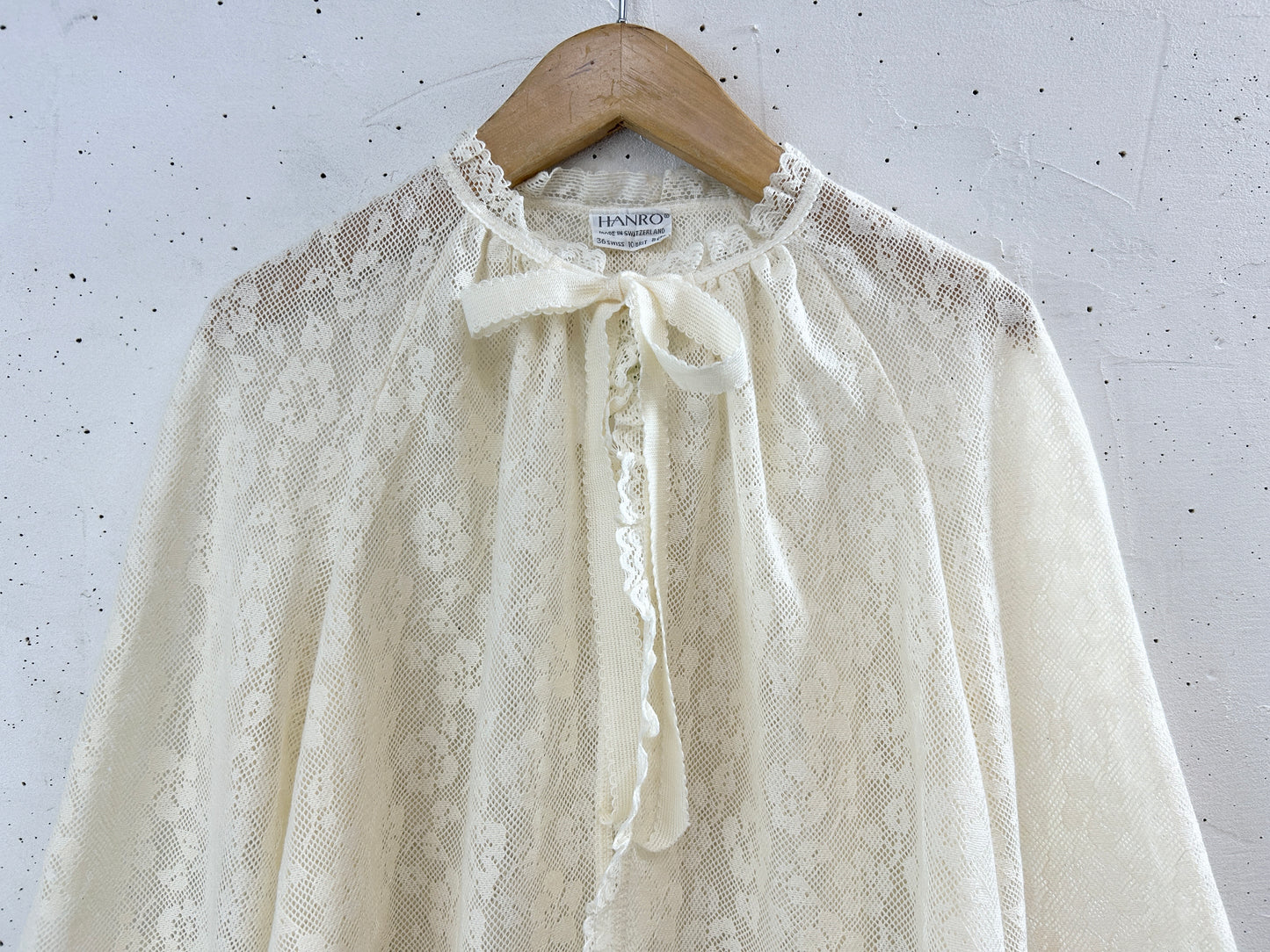 Vintage White Lace Blouse [F32576]